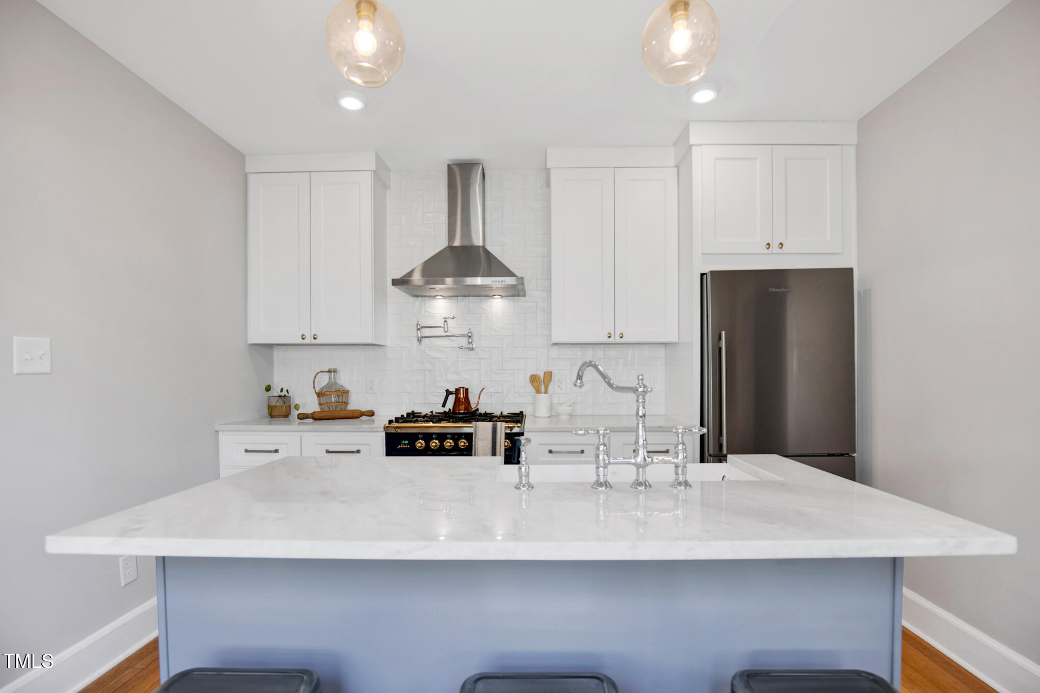 103 W Delafield Avenue