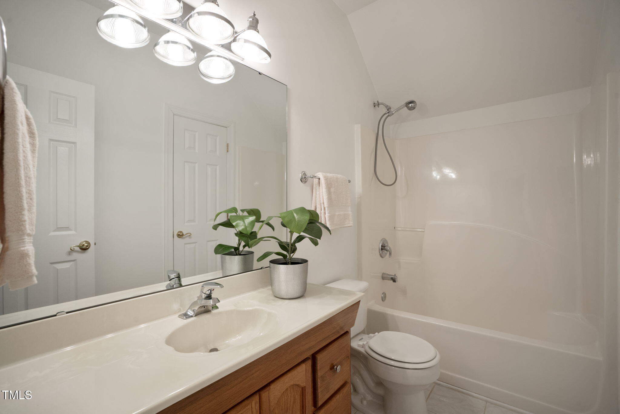 4812 Cornoustie Court