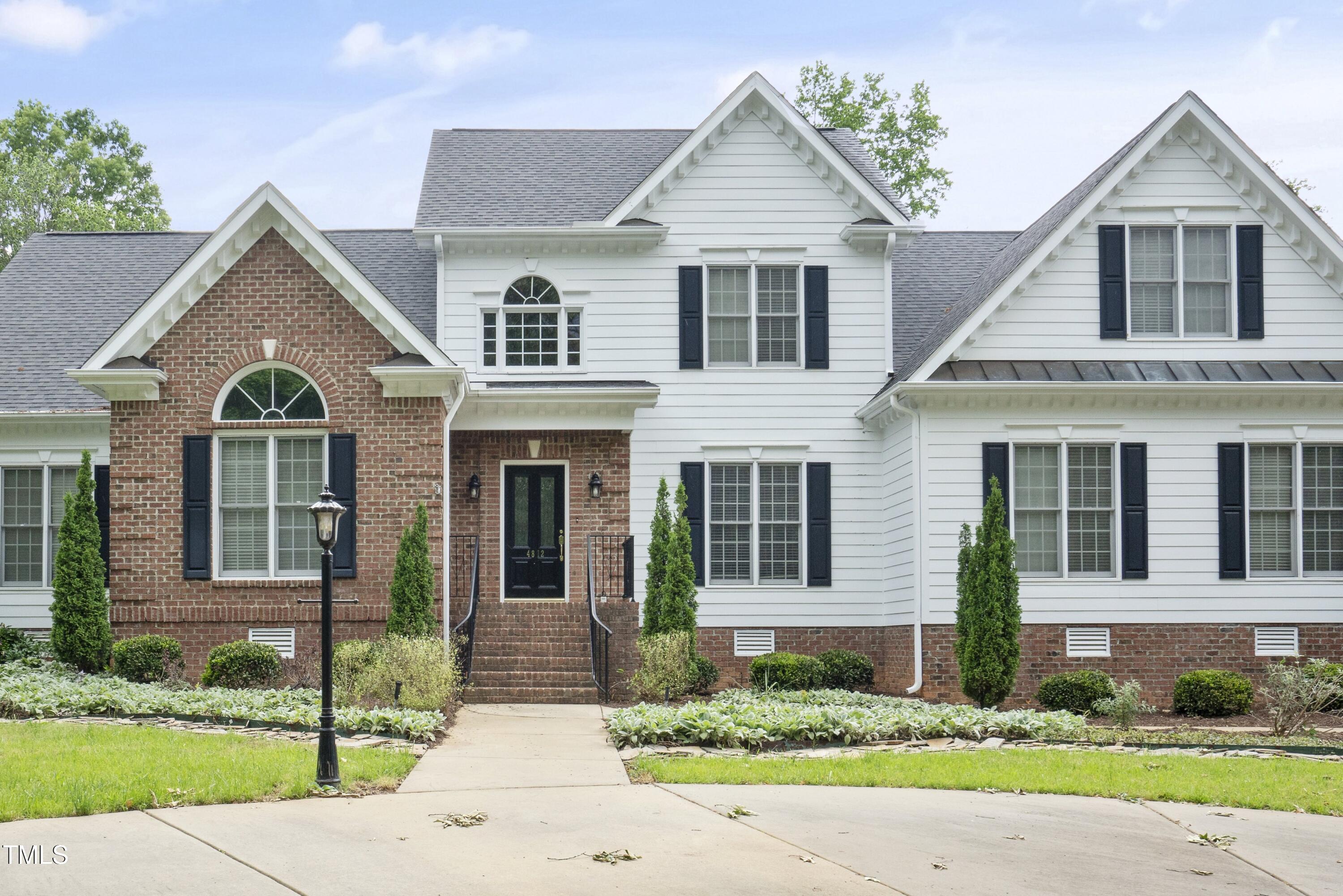 4812 Cornoustie Court