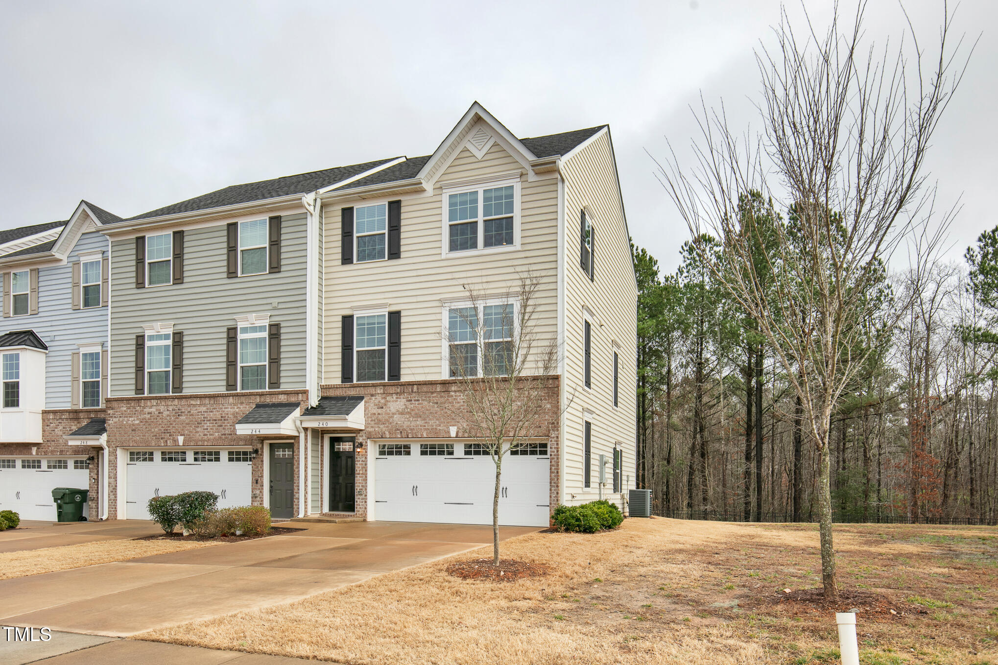 240 Amber Acorn Avenue