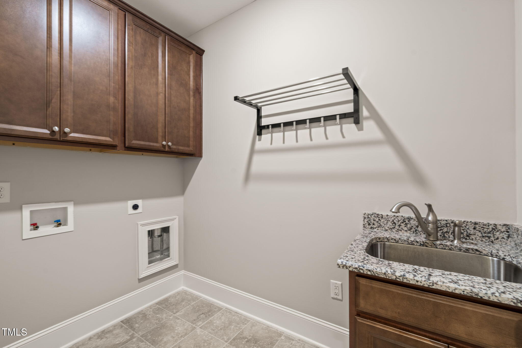 900 Green Oaks Parkway