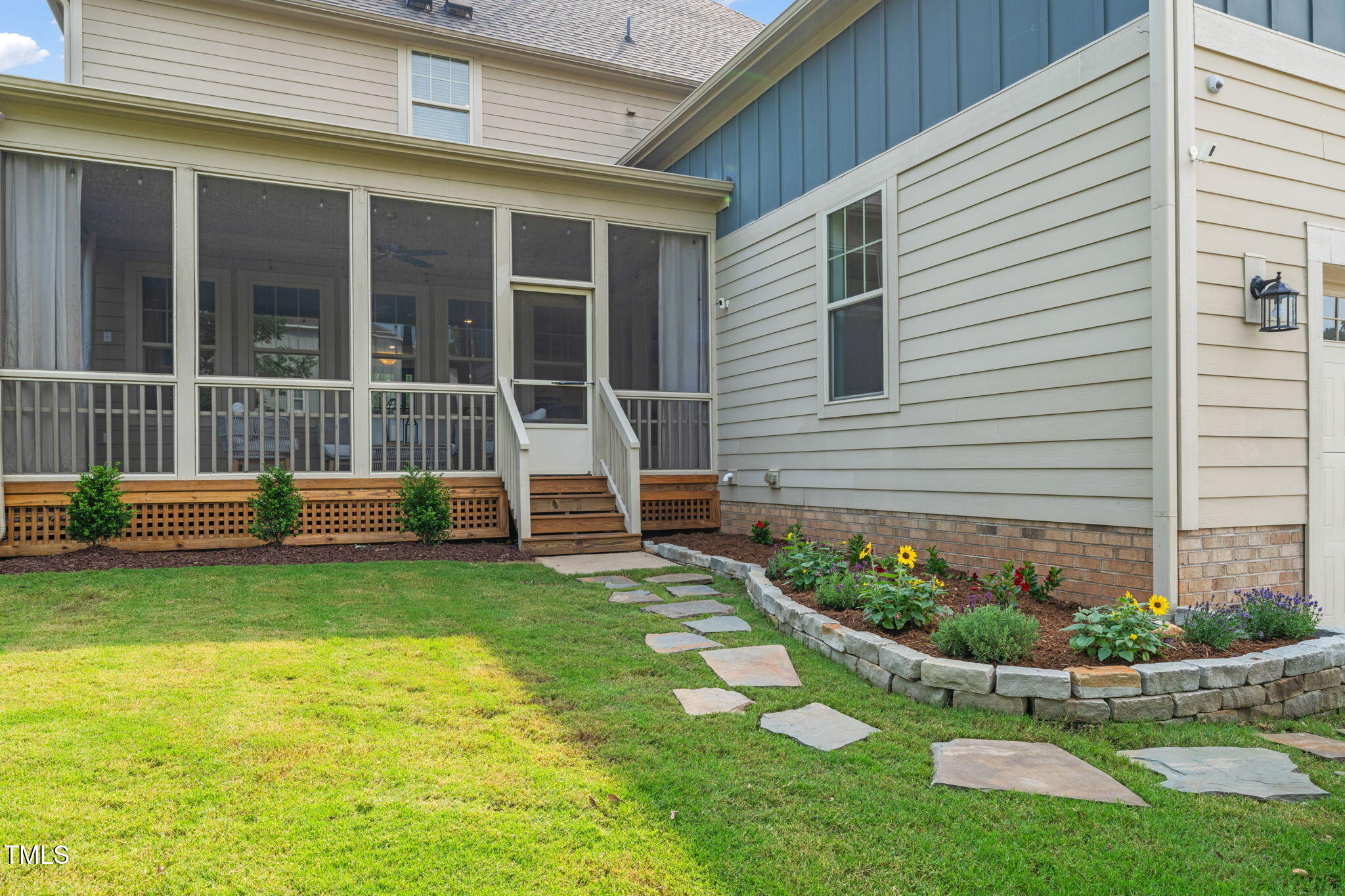 900 Green Oaks Parkway