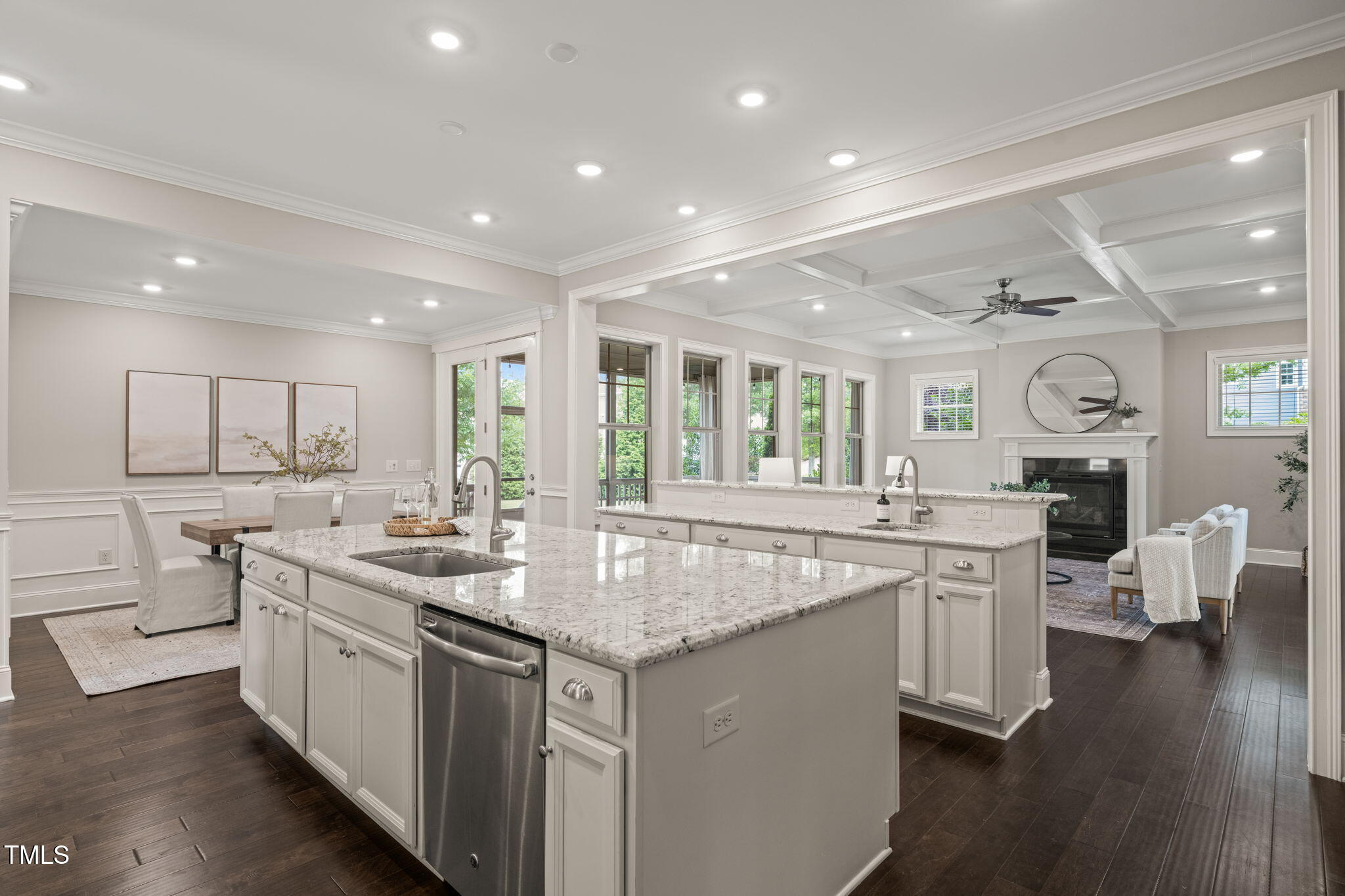 900 Green Oaks Parkway
