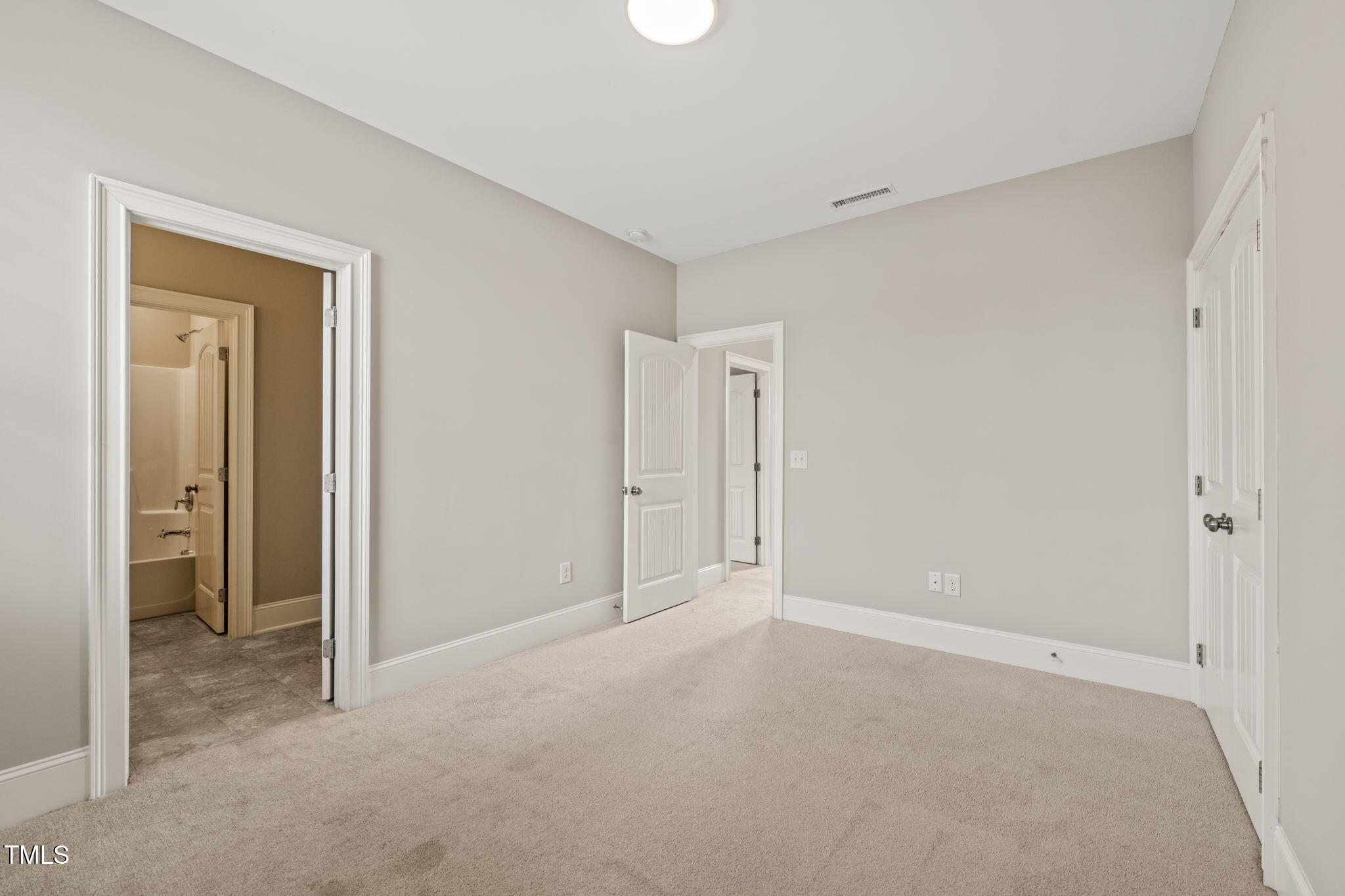 900 Green Oaks Parkway
