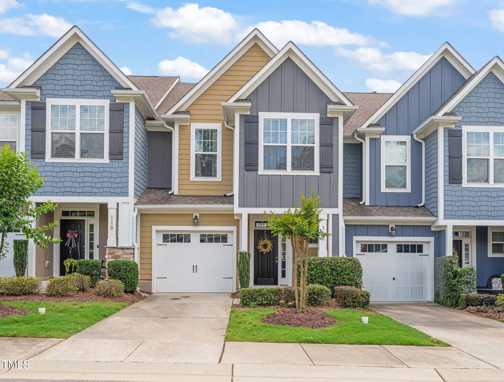108 Hundred Oaks Lane
