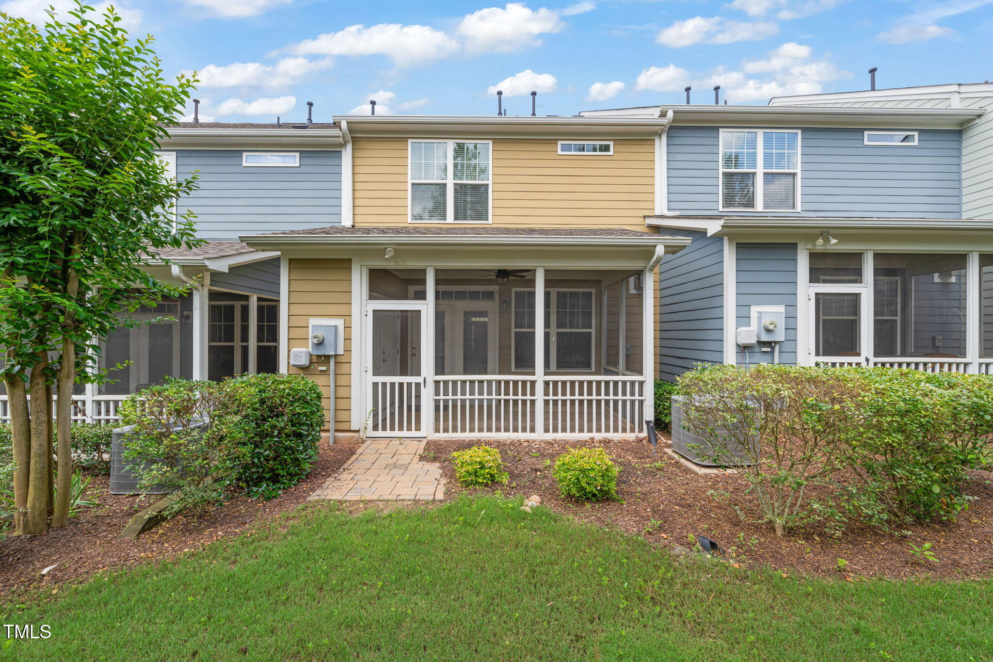 108 Hundred Oaks Lane