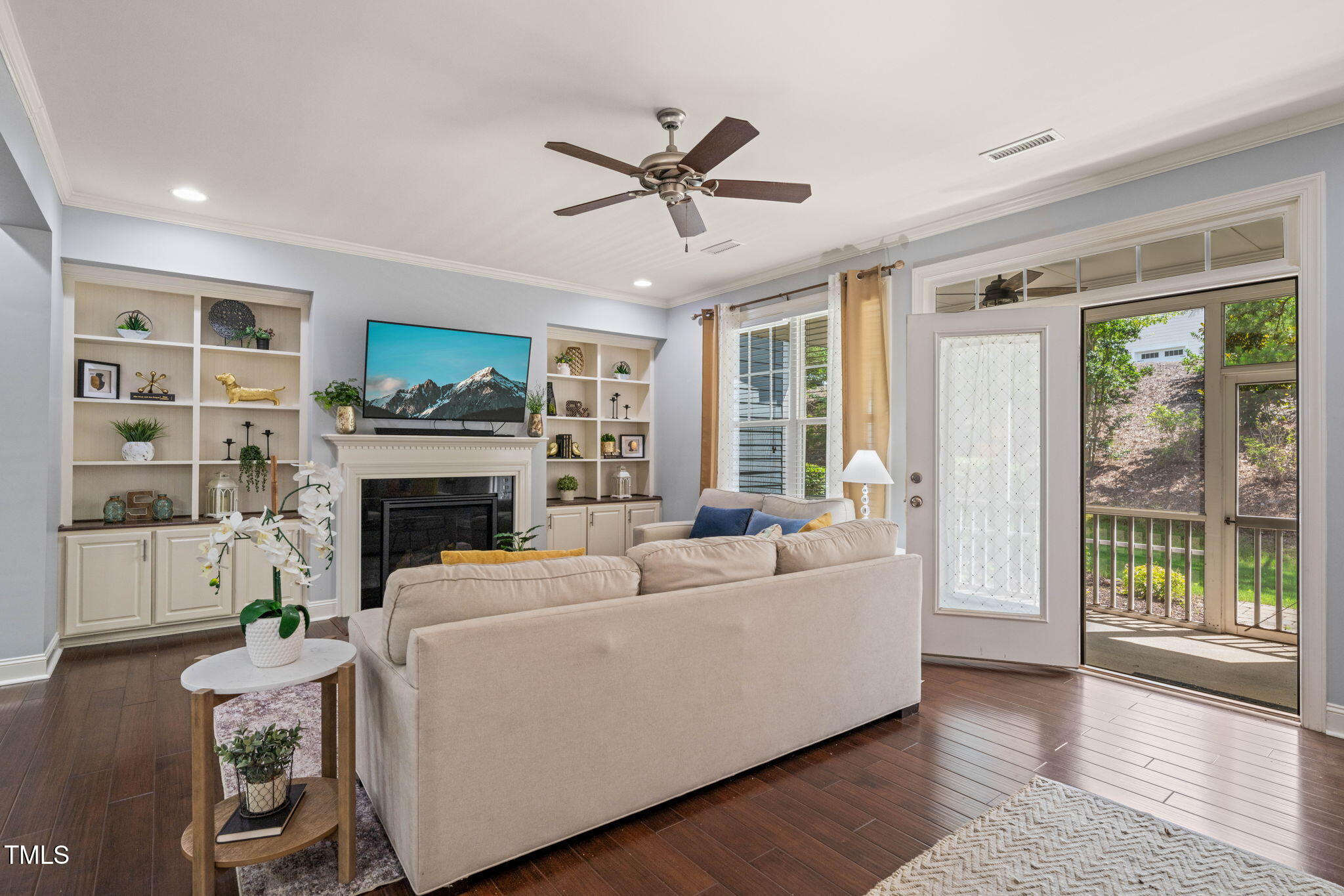 108 Hundred Oaks Lane