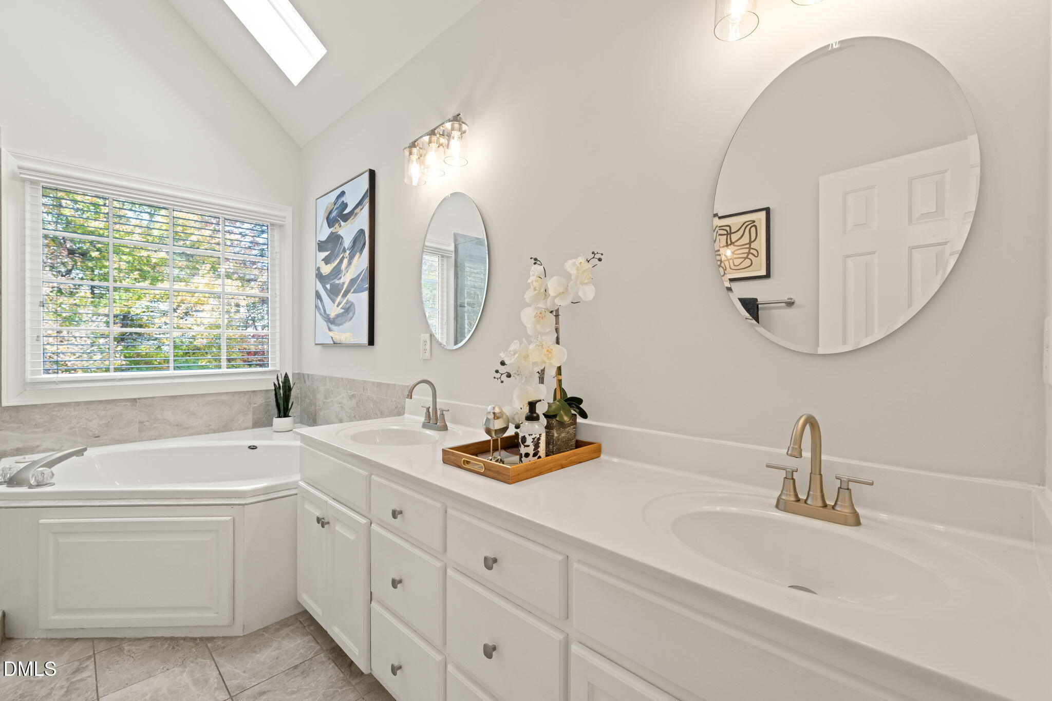 5504 Orchid Hill Drive