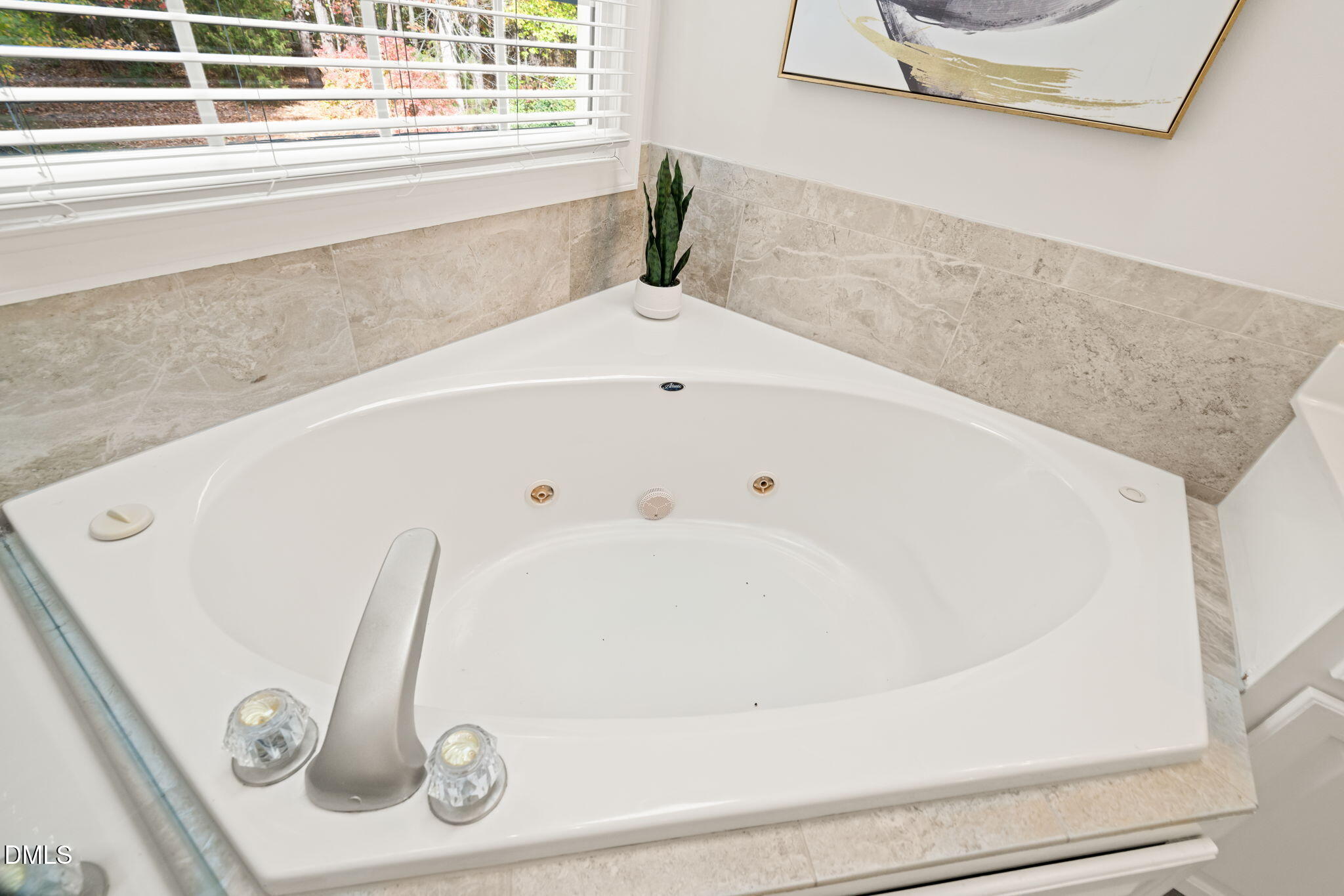 5504 Orchid Hill Drive