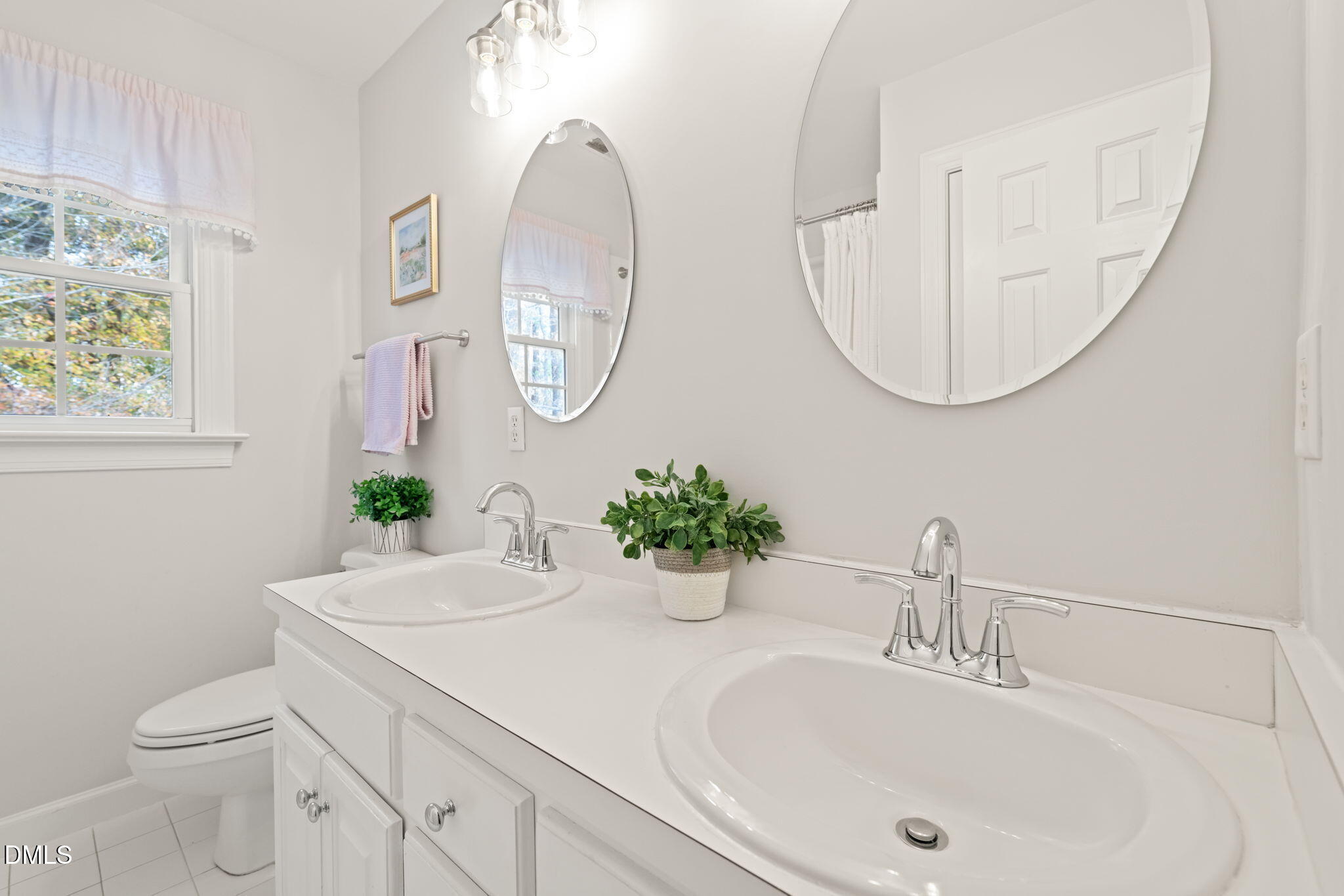 5504 Orchid Hill Drive