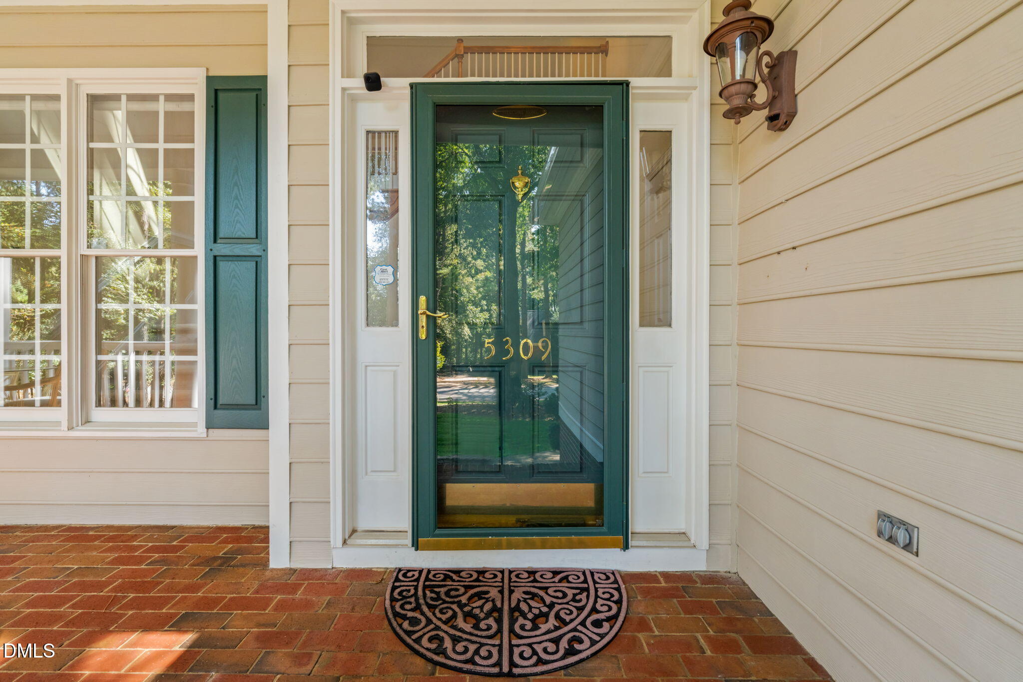 5309 Shoreline Court