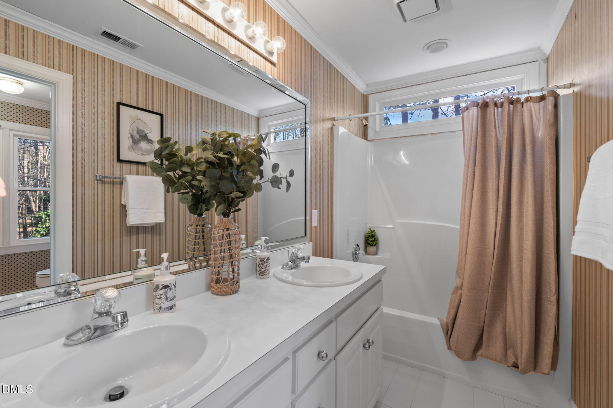 5309 Shoreline Court