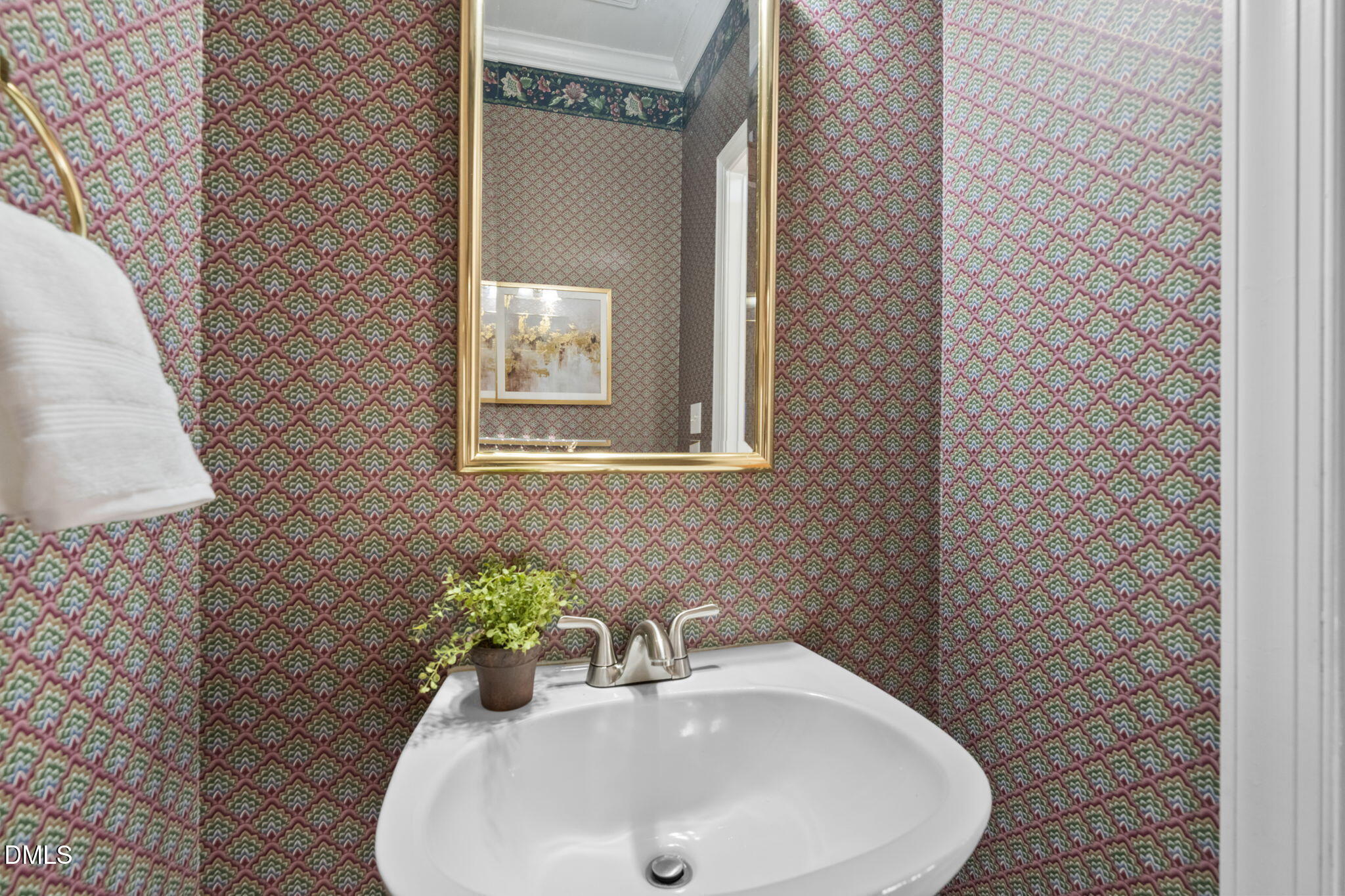 5309 Shoreline Court