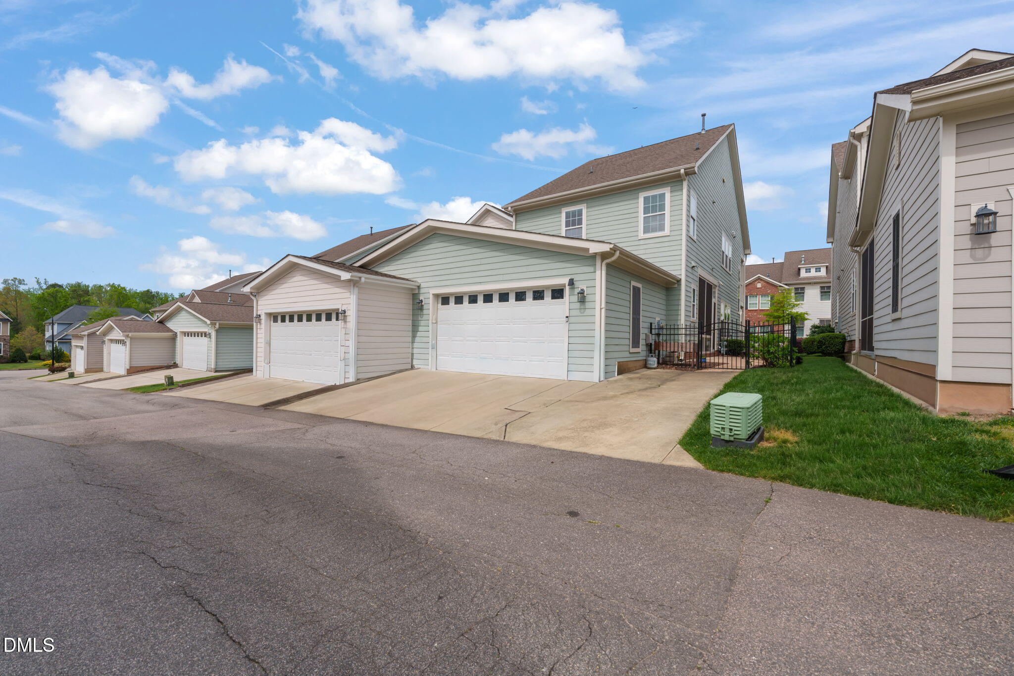 208 Whisk Fern Way