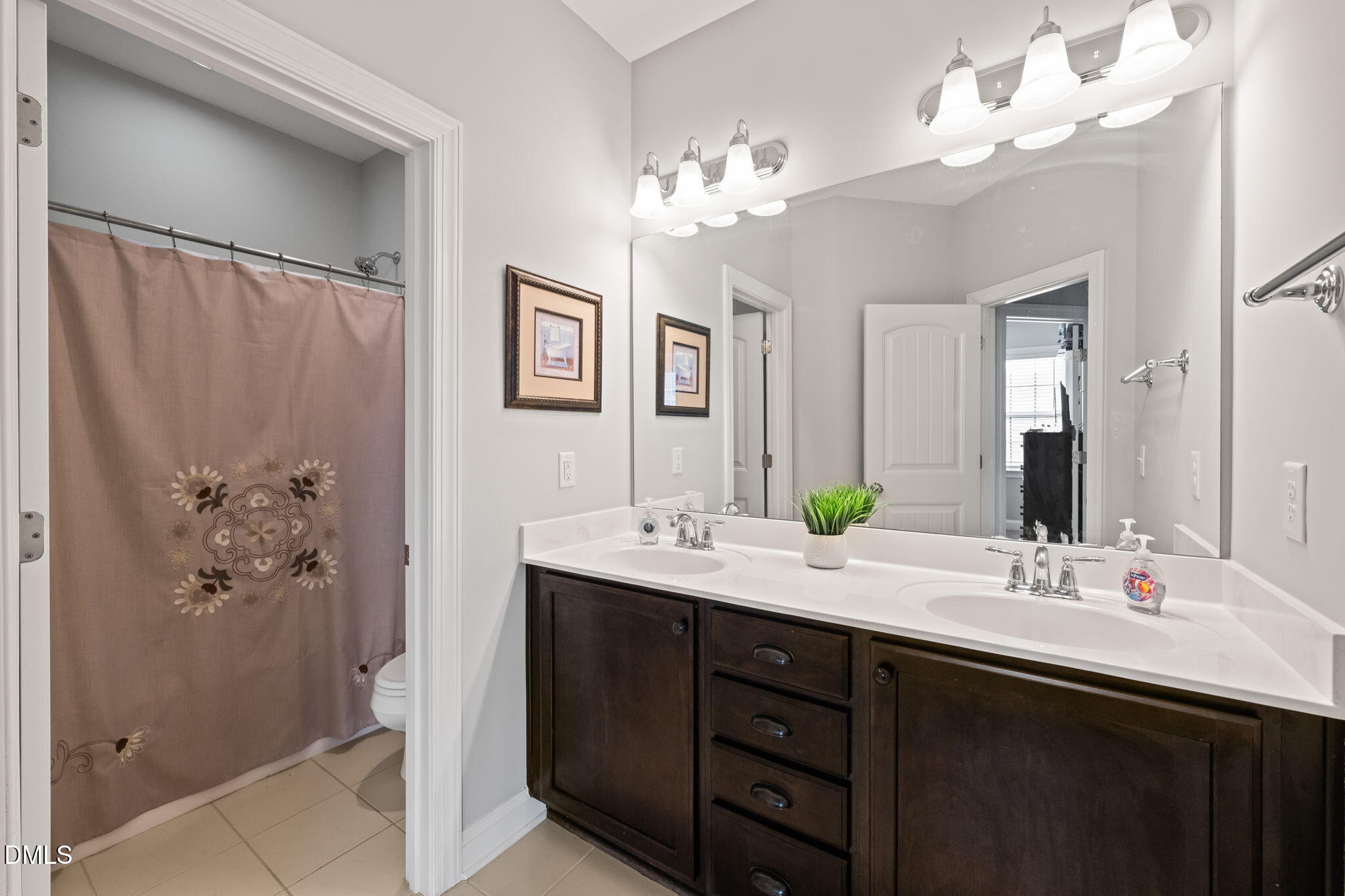 208 Whisk Fern Way
