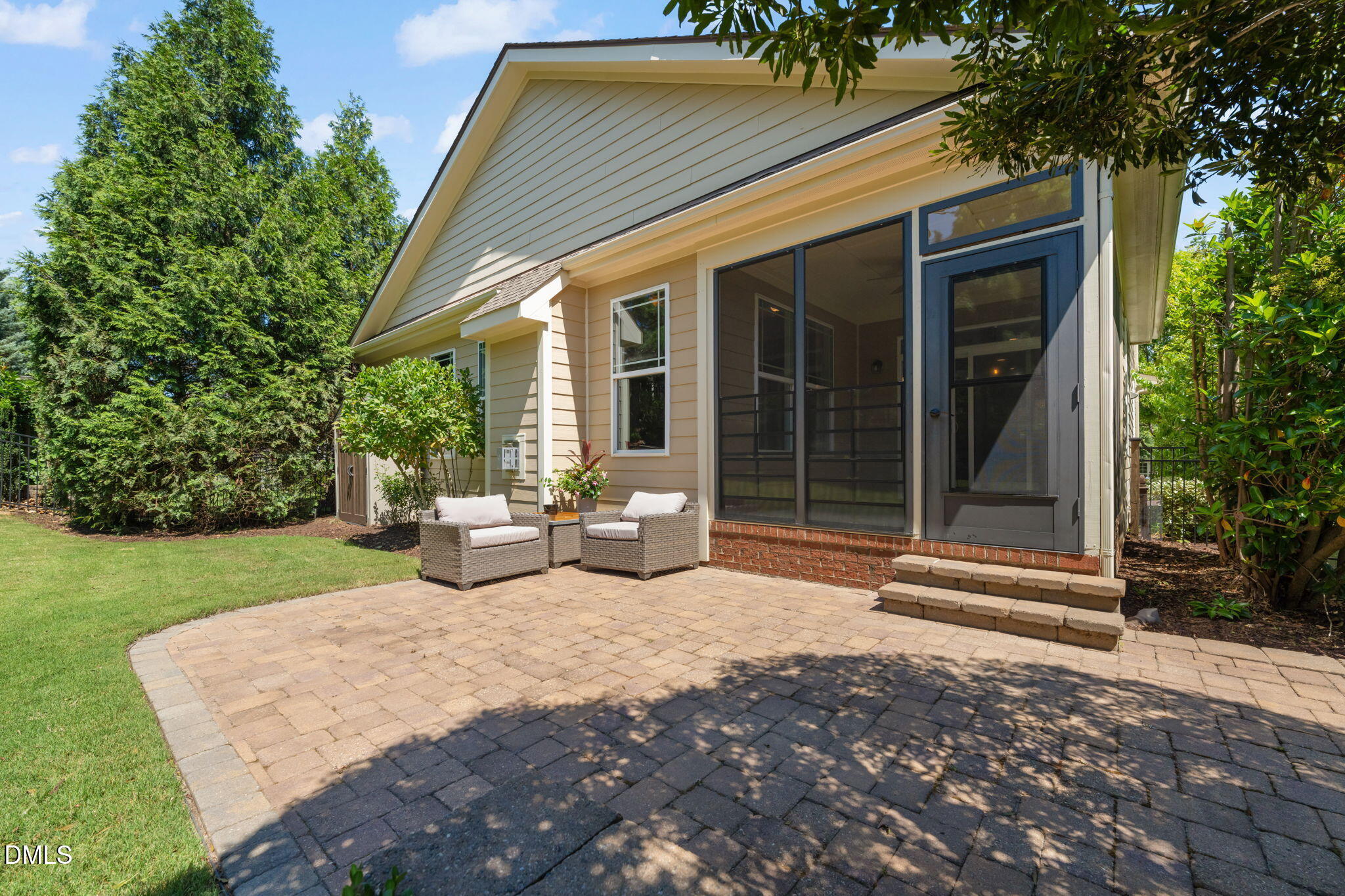 700 Ancient Oaks Drive