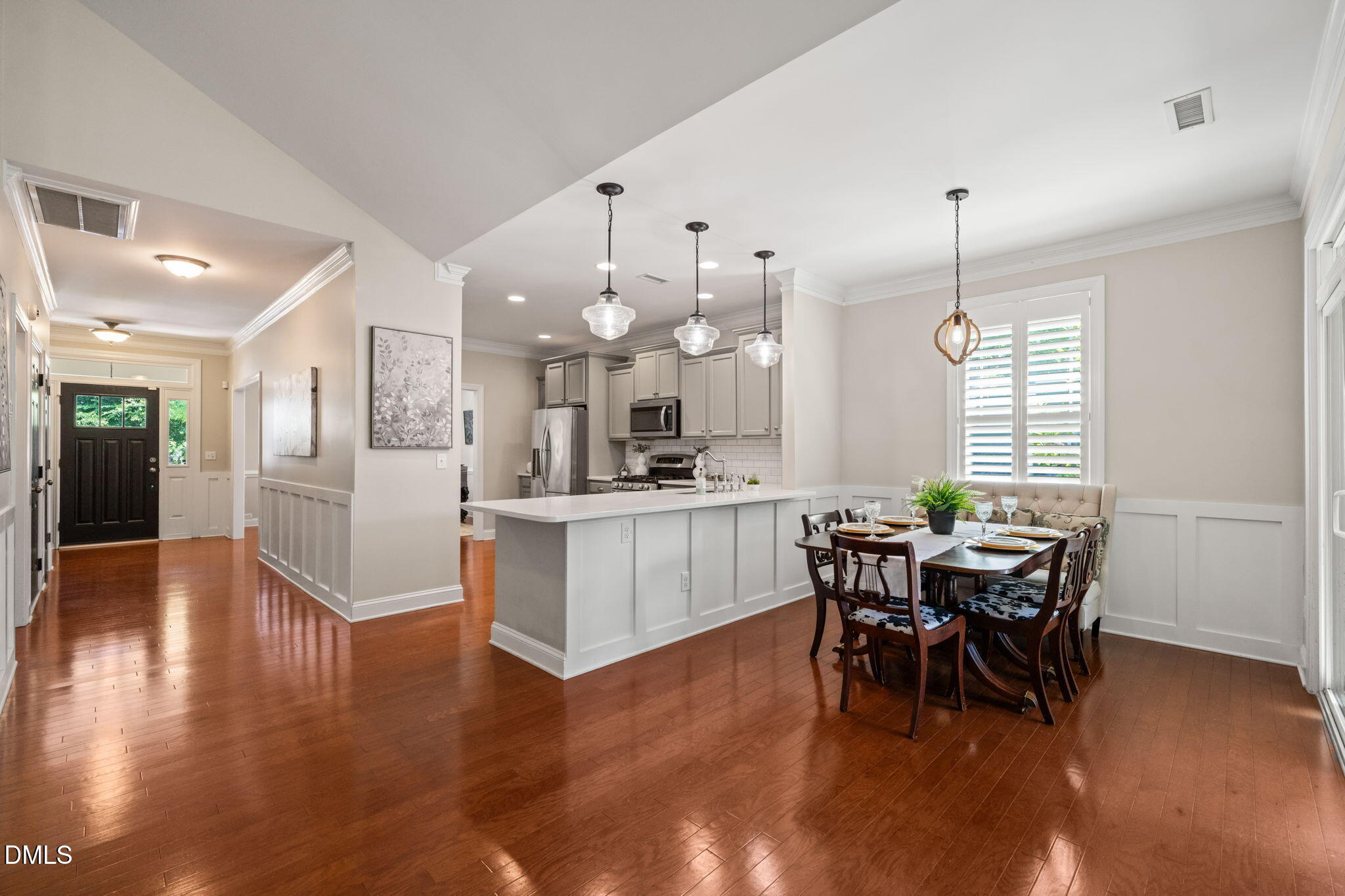 700 Ancient Oaks Drive