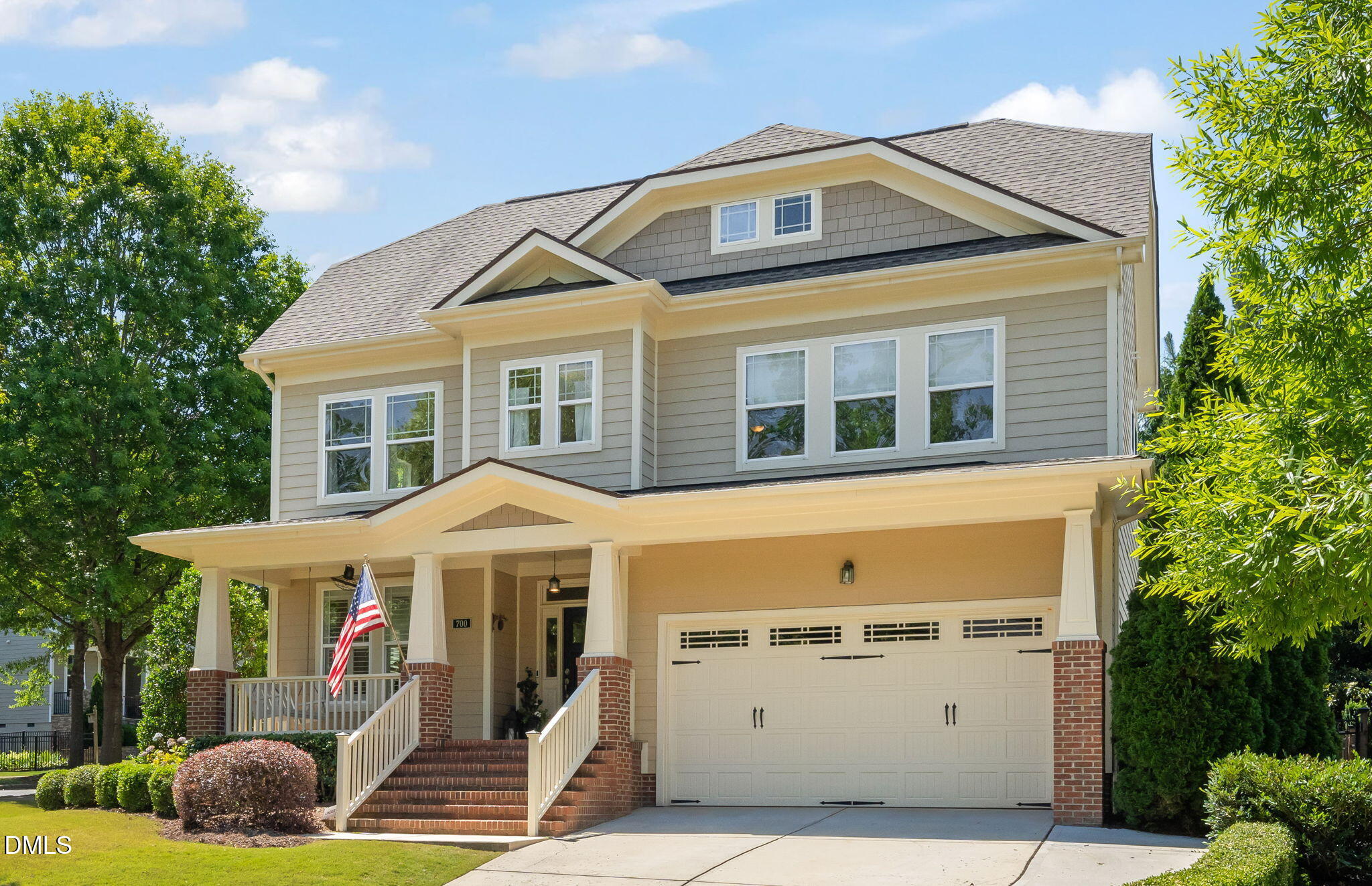 700 Ancient Oaks Drive