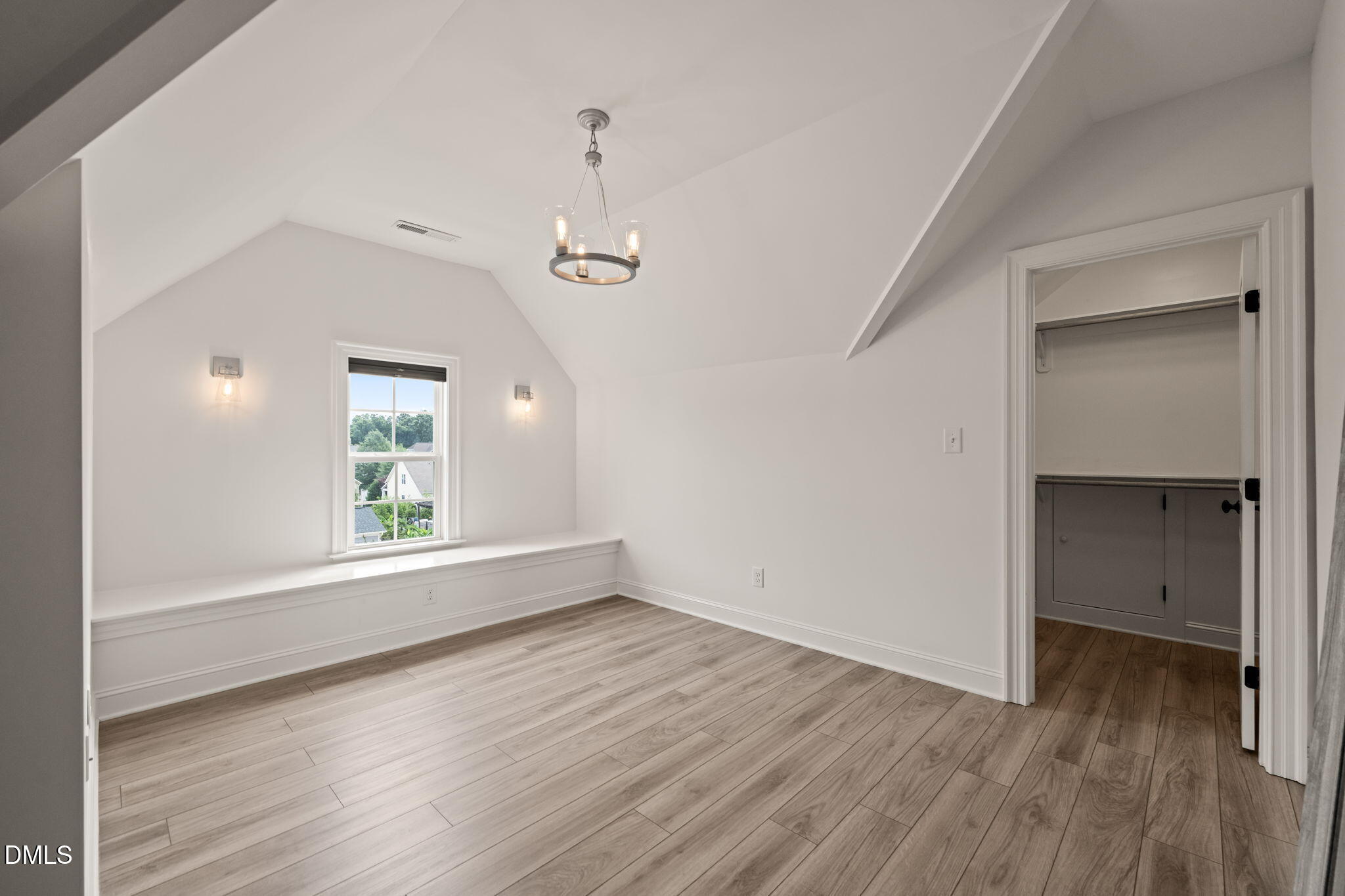 112 Honeyridge Lane
