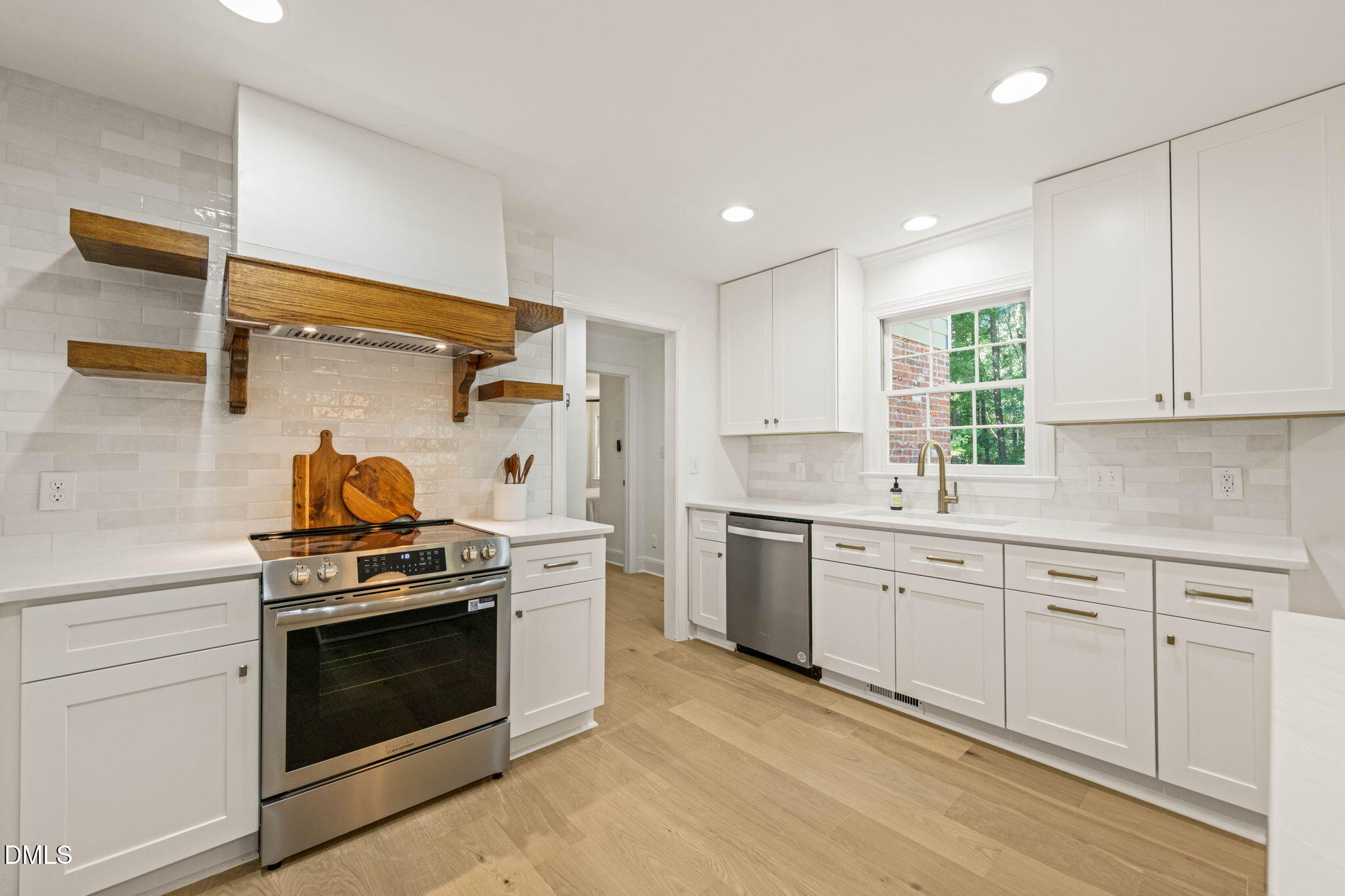 2404 Beechview Court