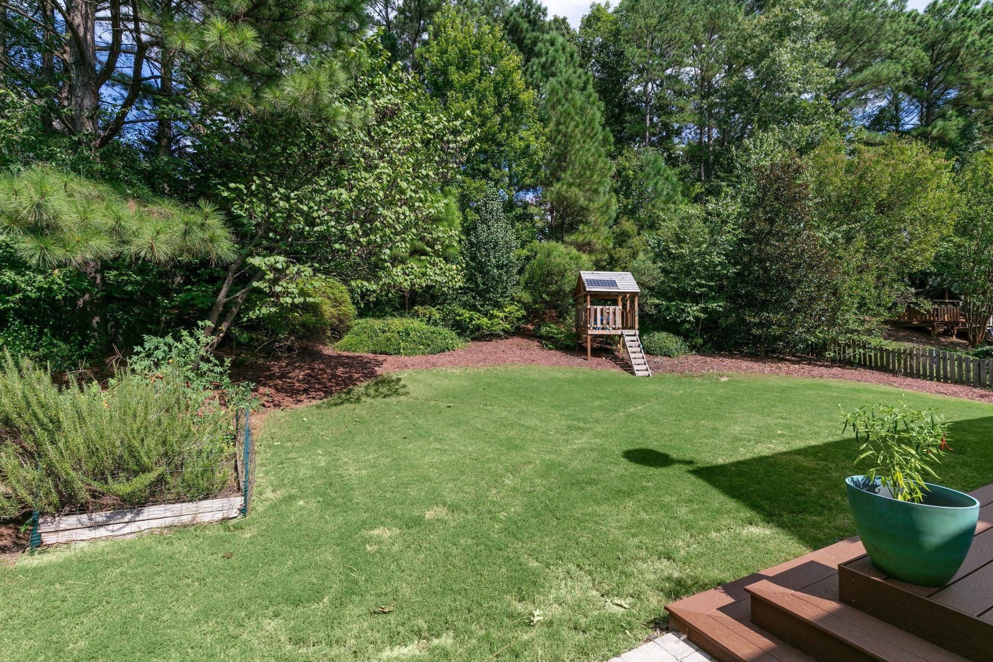 1603 Royal Red Trail