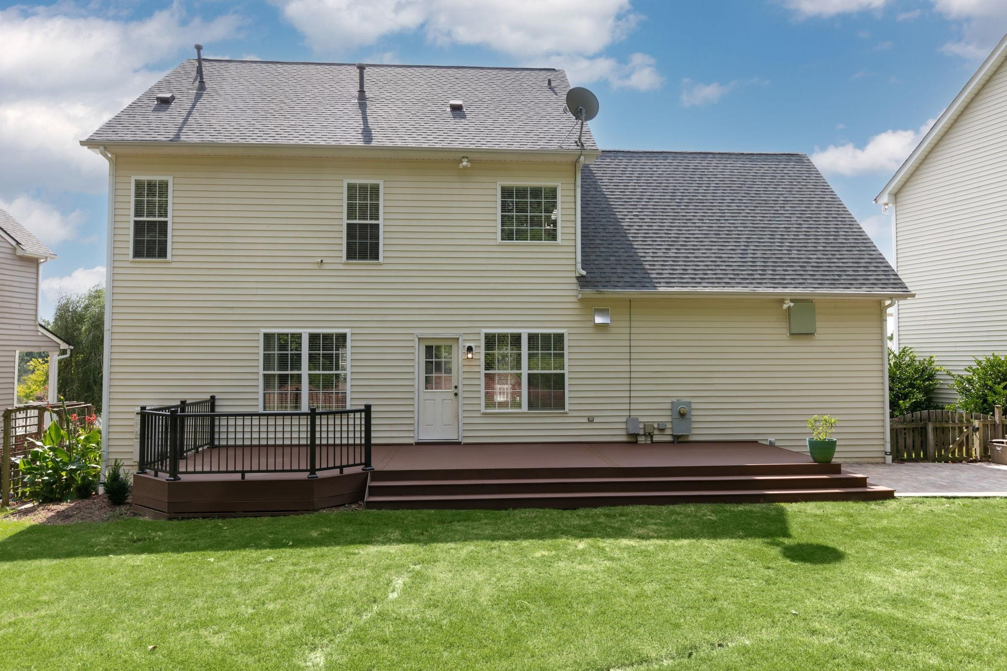 1603 Royal Red Trail