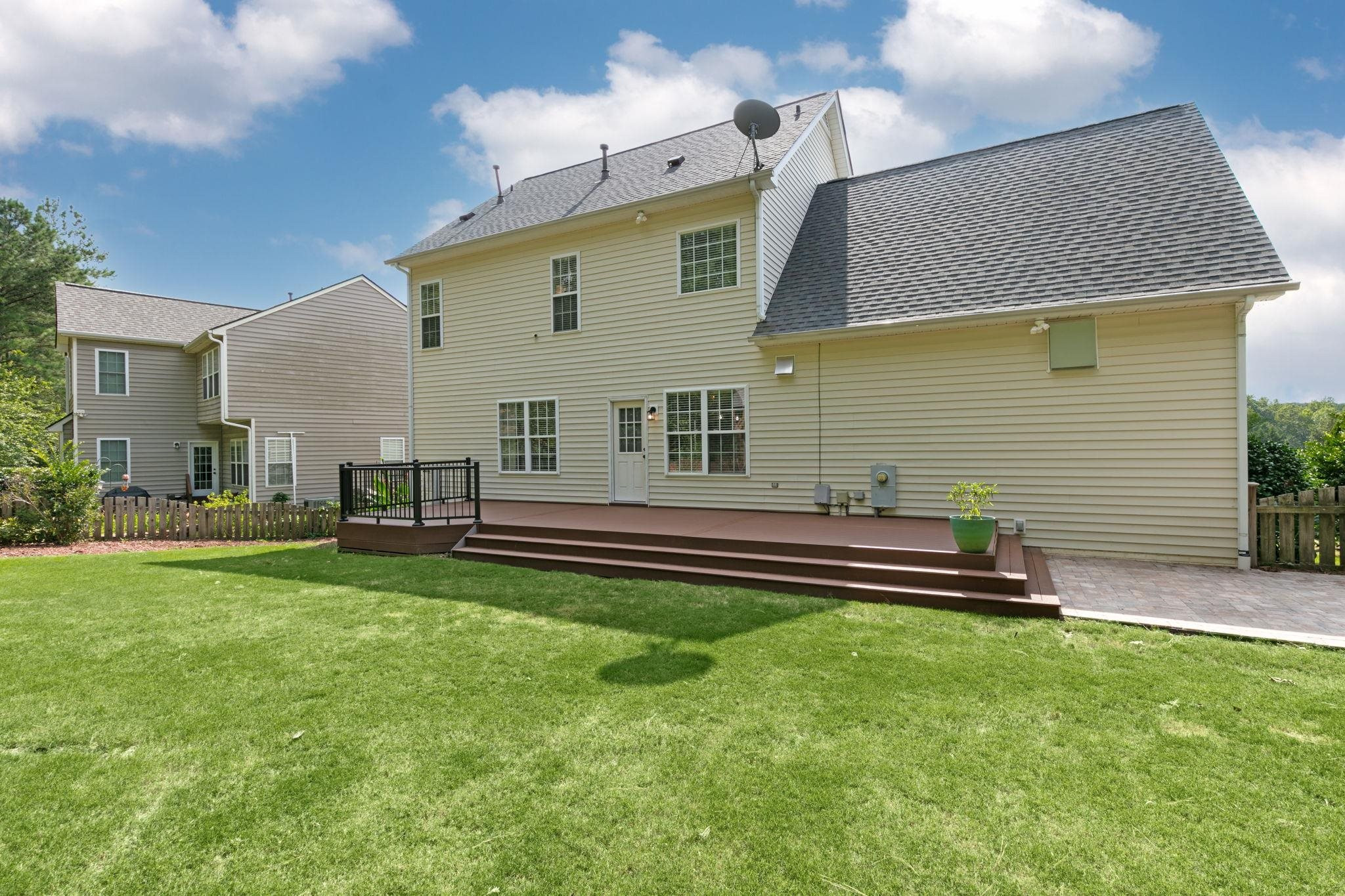 1603 Royal Red Trail