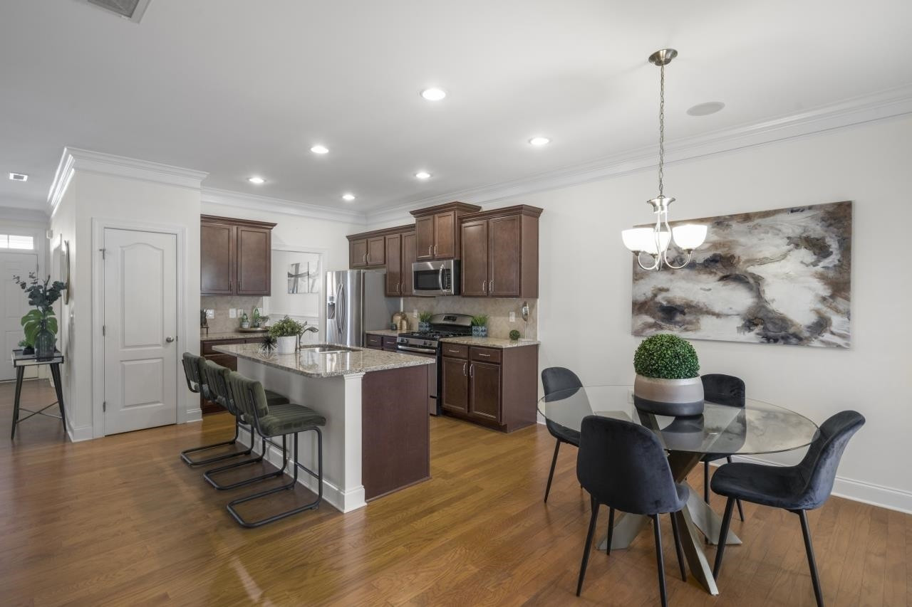 109 Pascalis Place