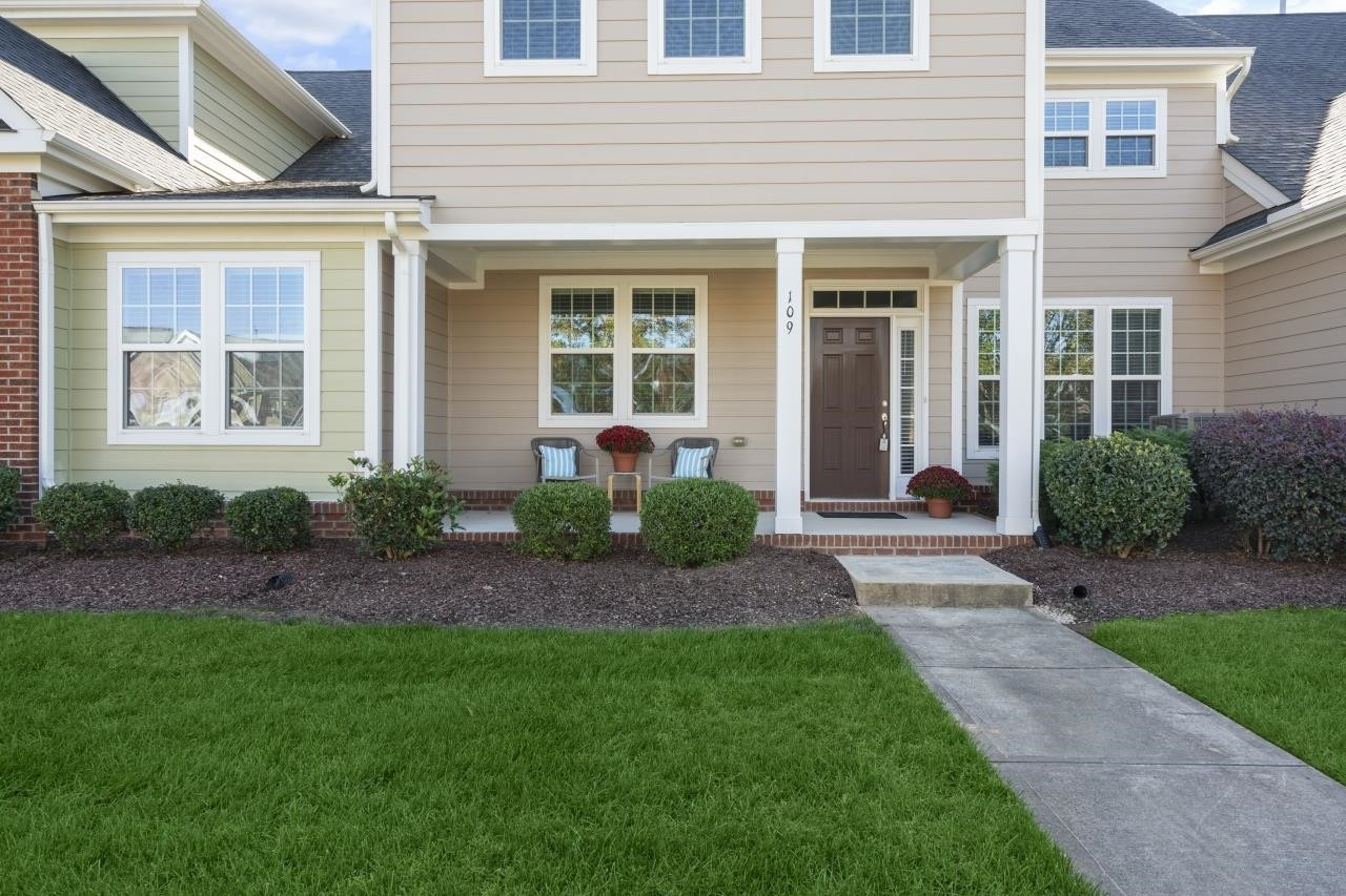 109 Pascalis Place