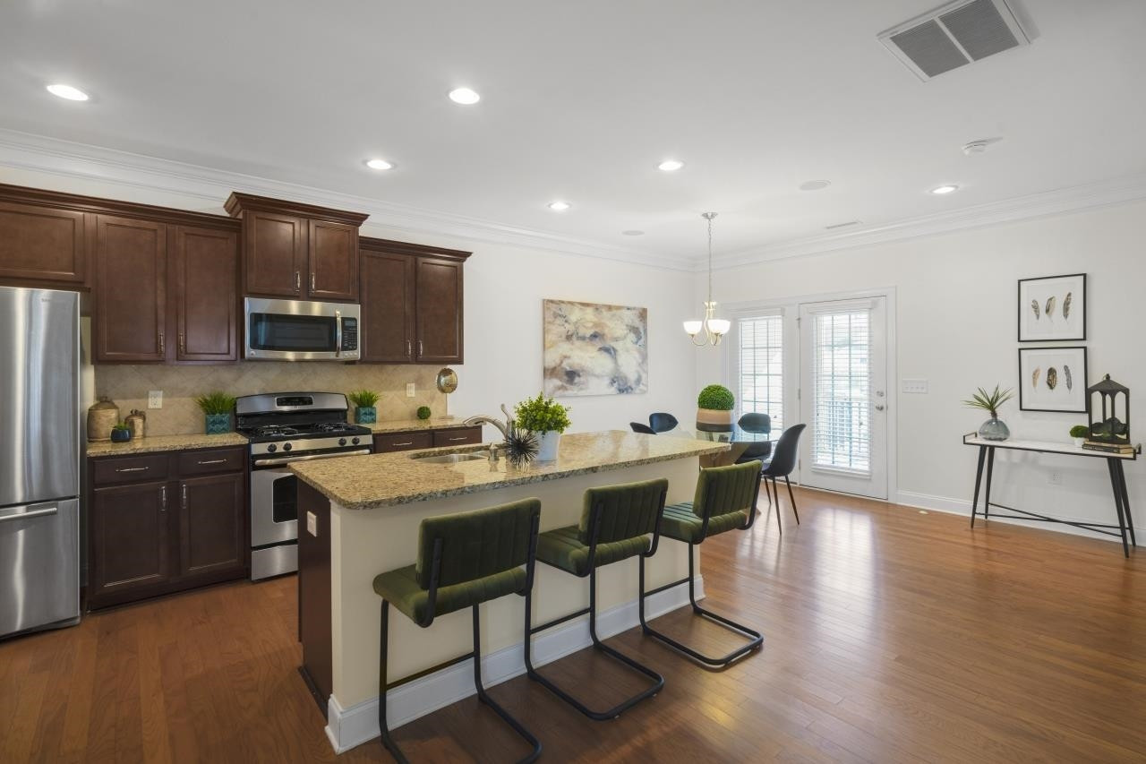 109 Pascalis Place