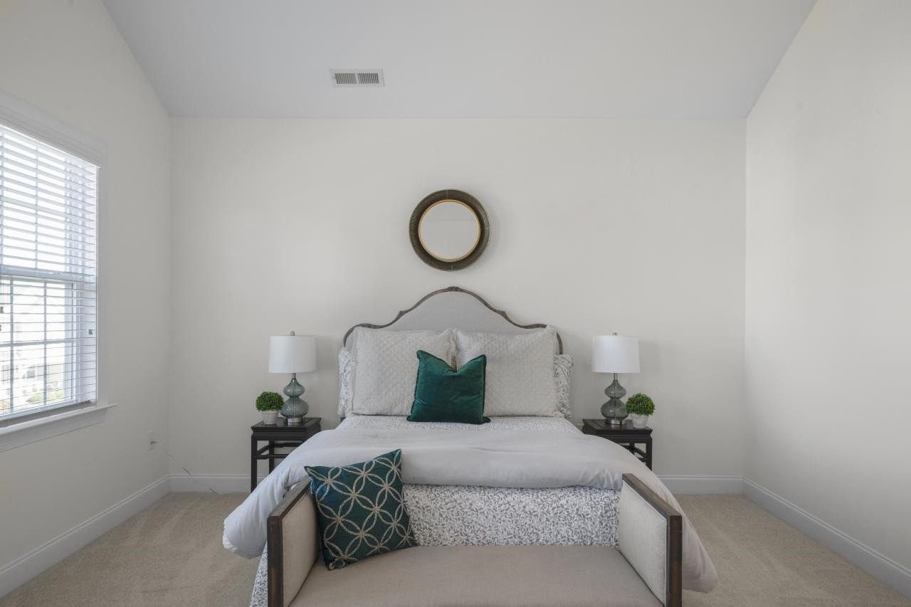 109 Pascalis Place