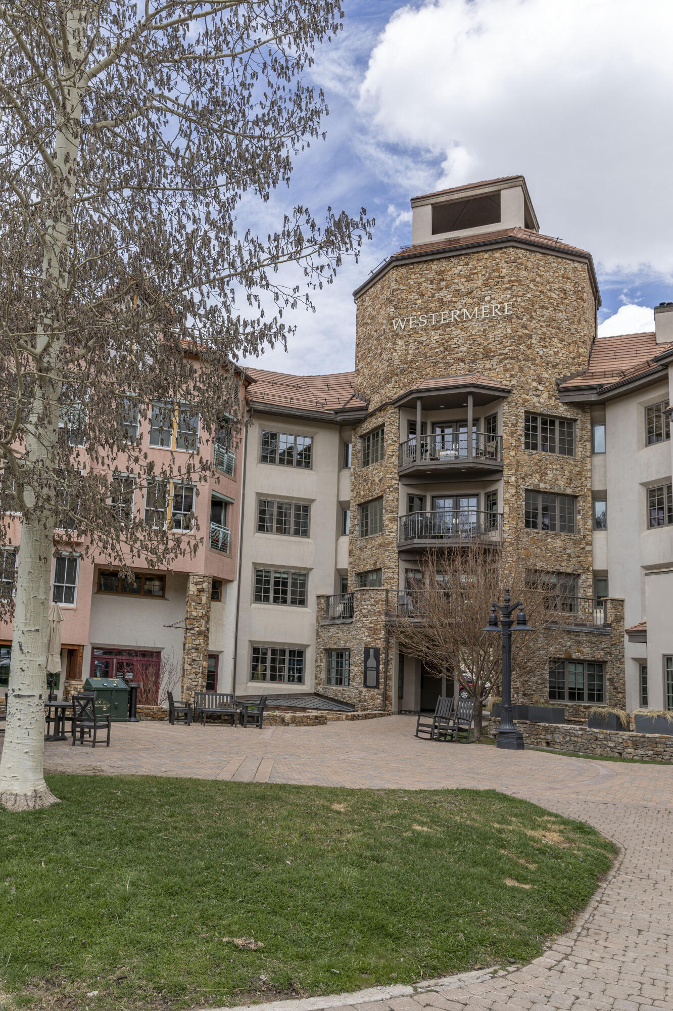 622 Mountain Village Boulevard