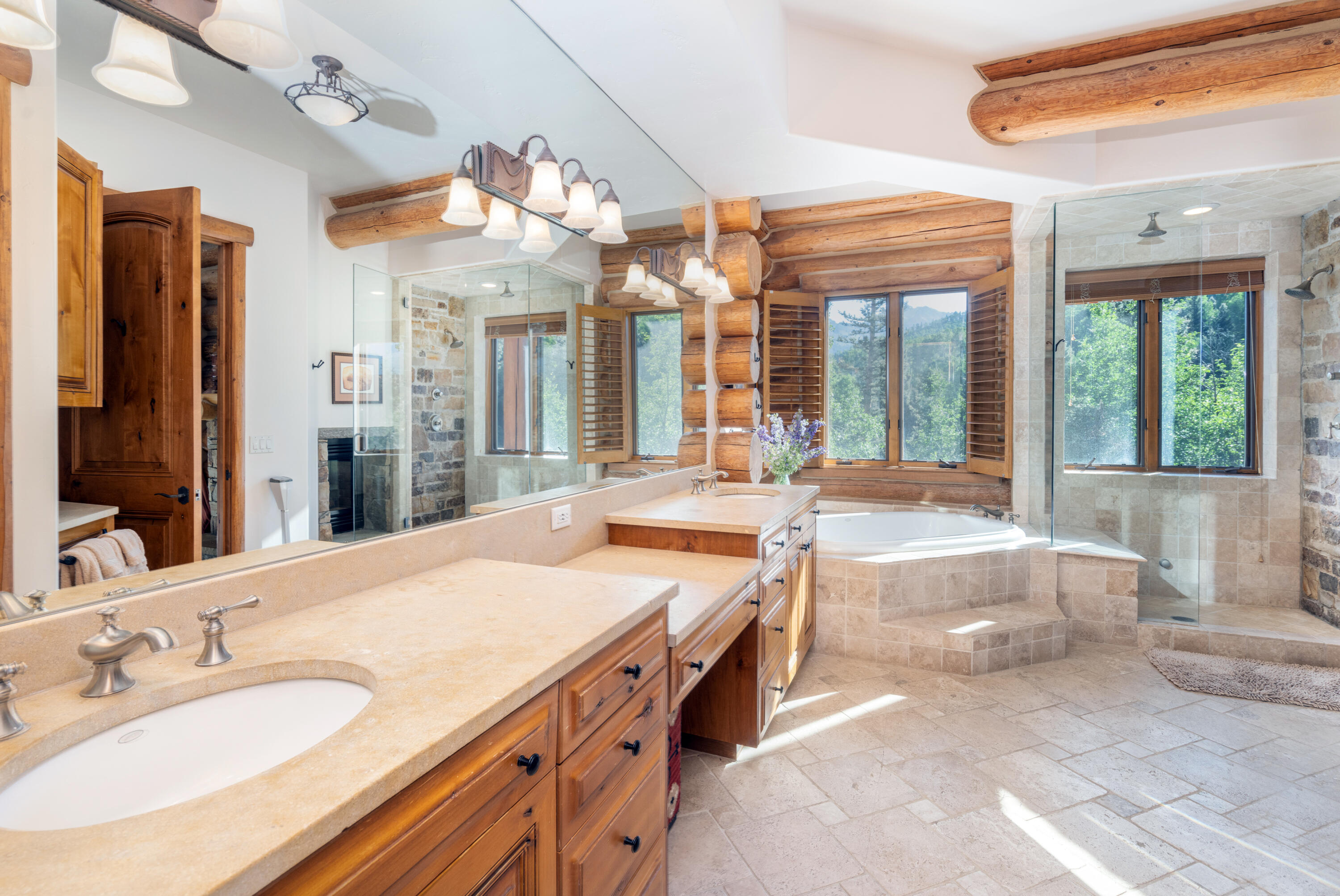 225 Ridgeline Drive