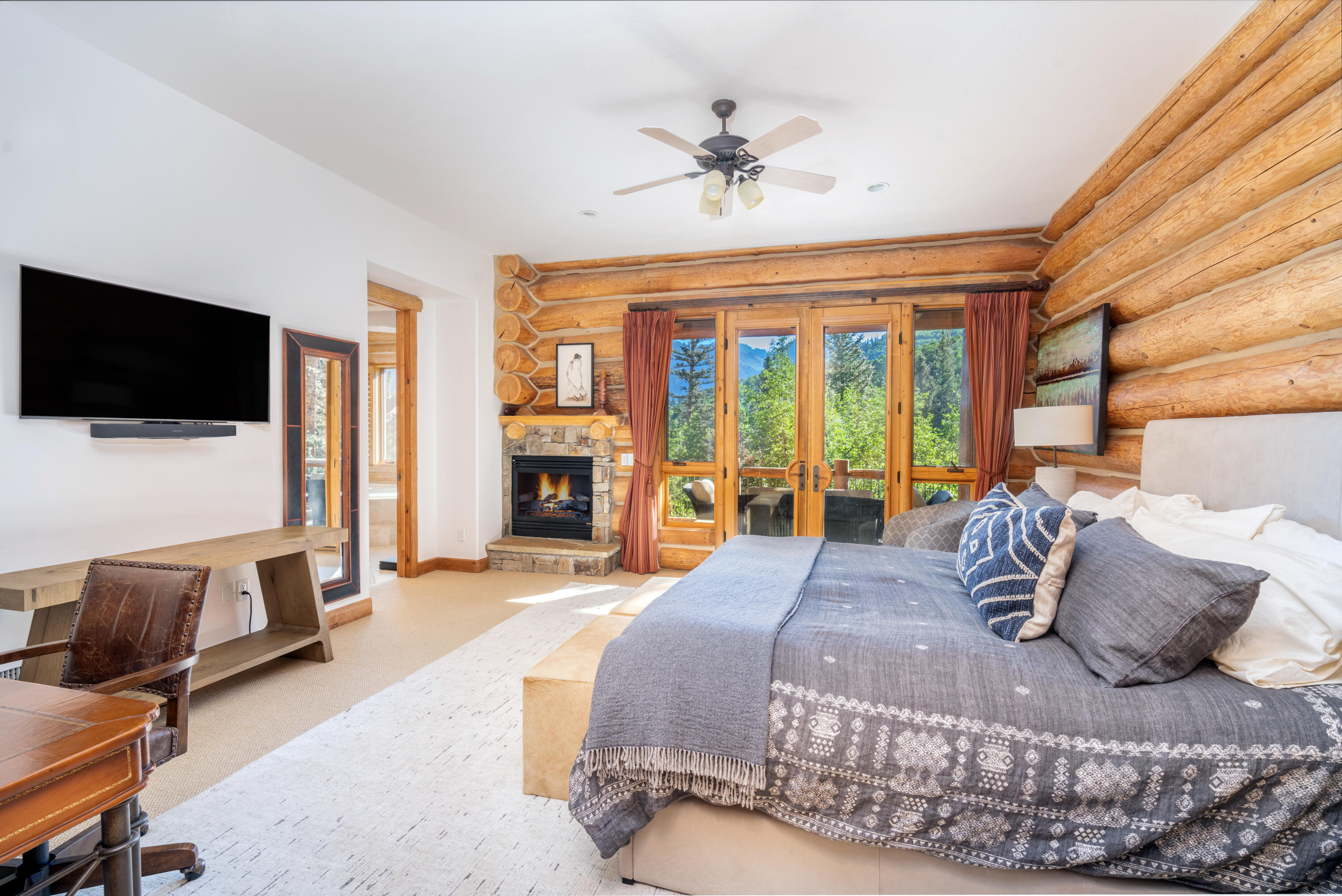 225 Ridgeline Drive