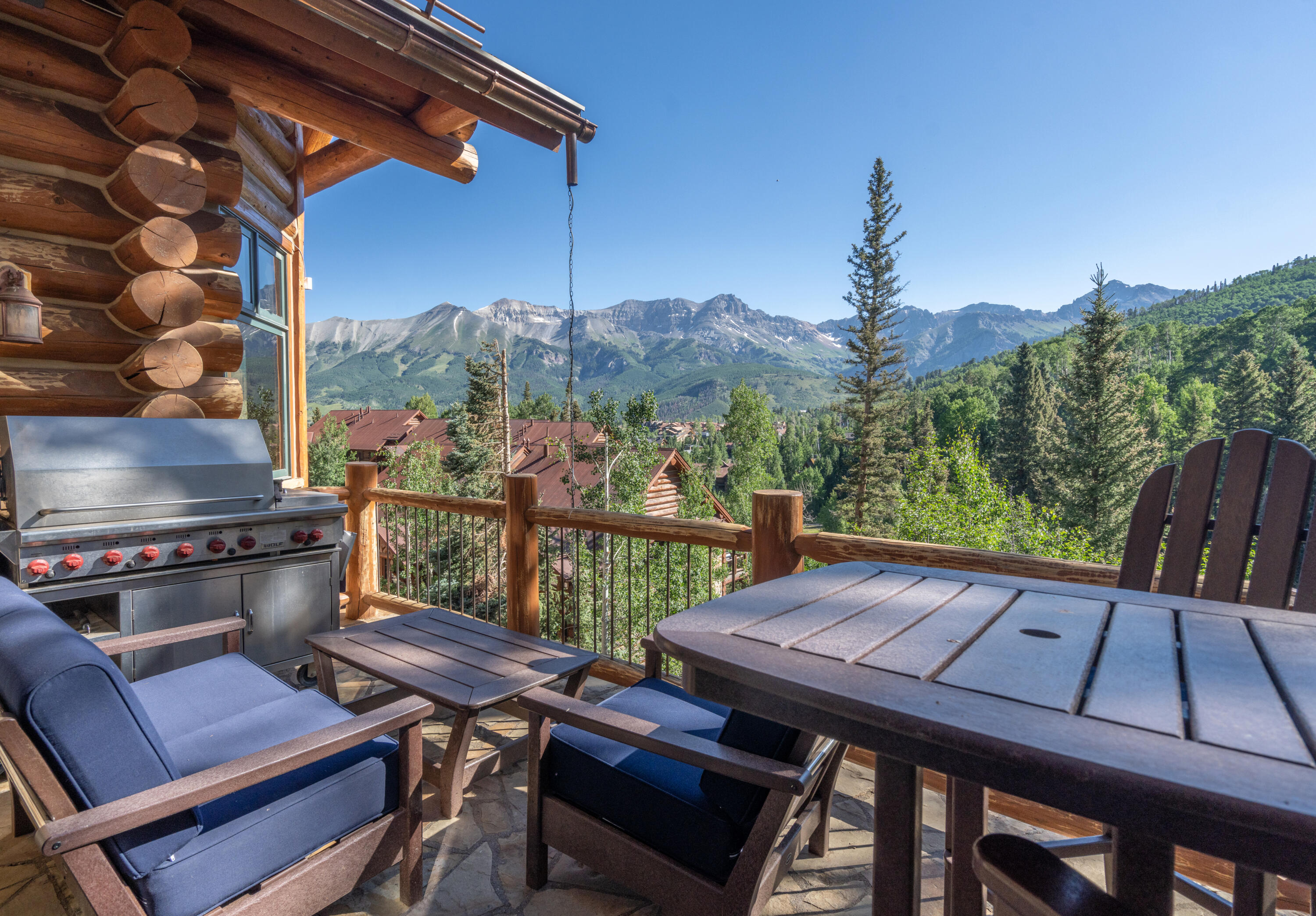 225 Ridgeline Drive