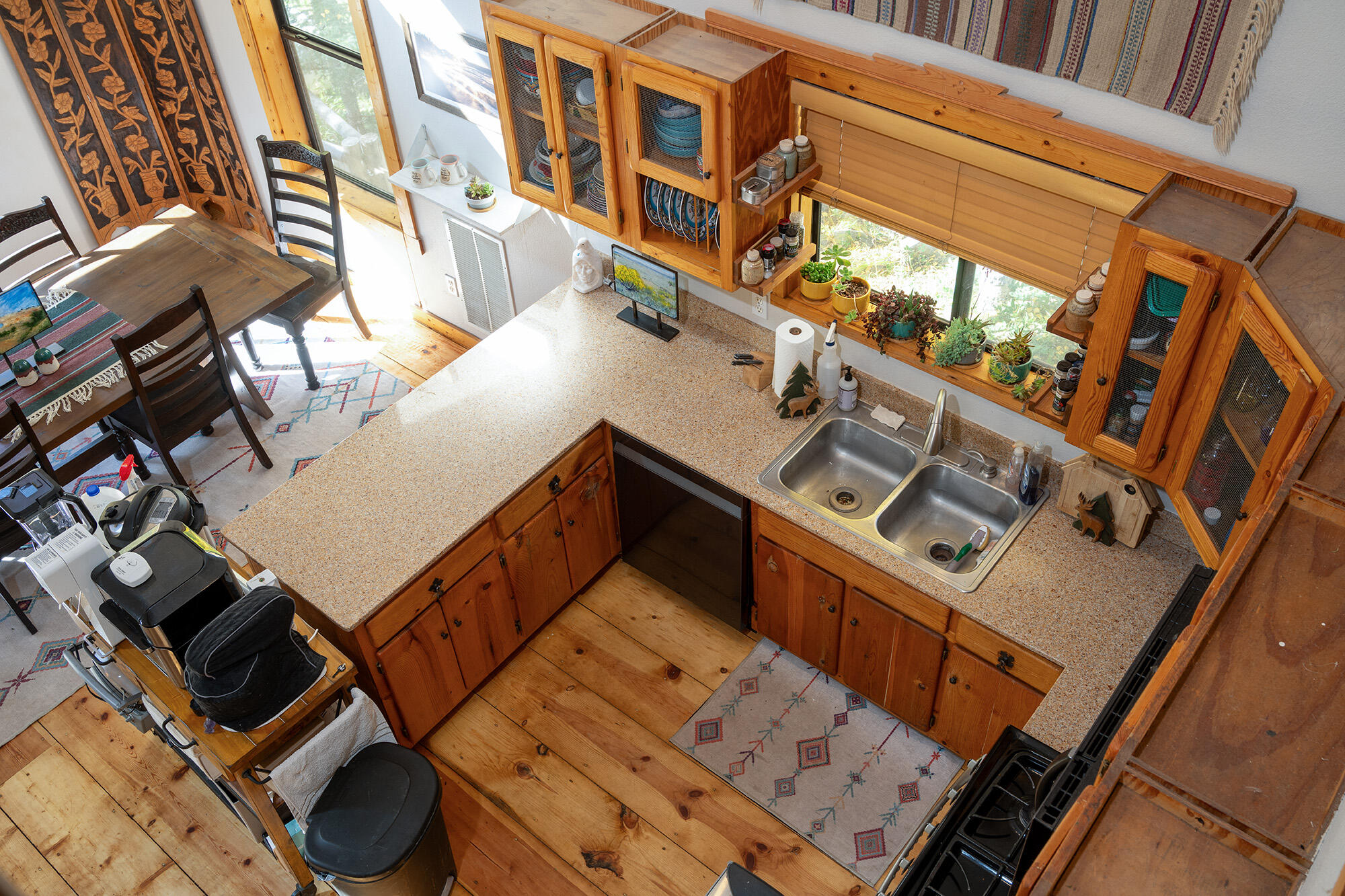 333 Silverglance Way