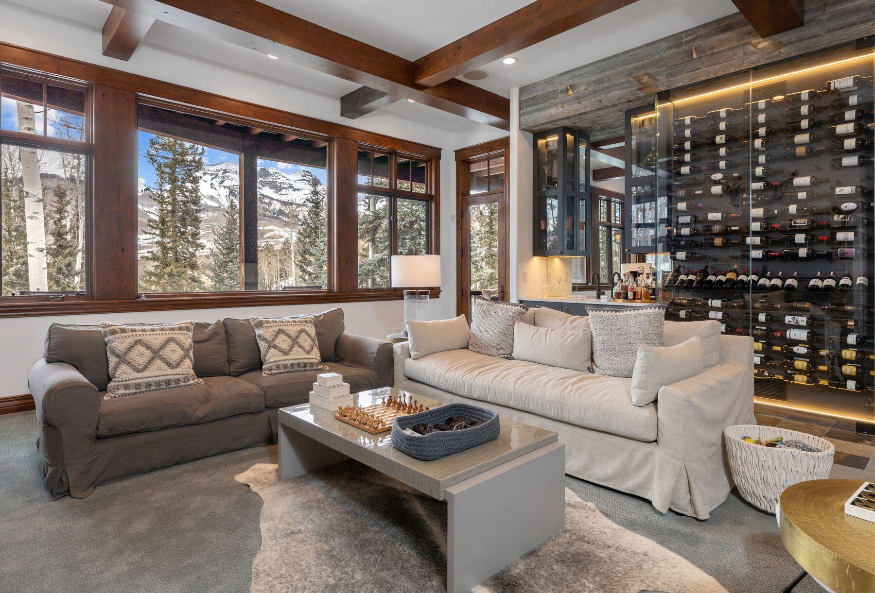 124 Lawson Point
