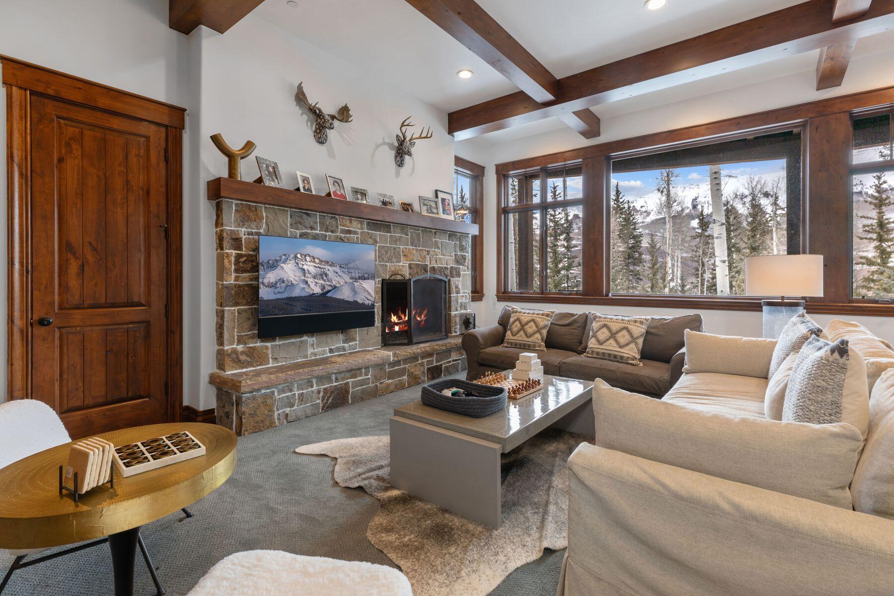 124 Lawson Point
