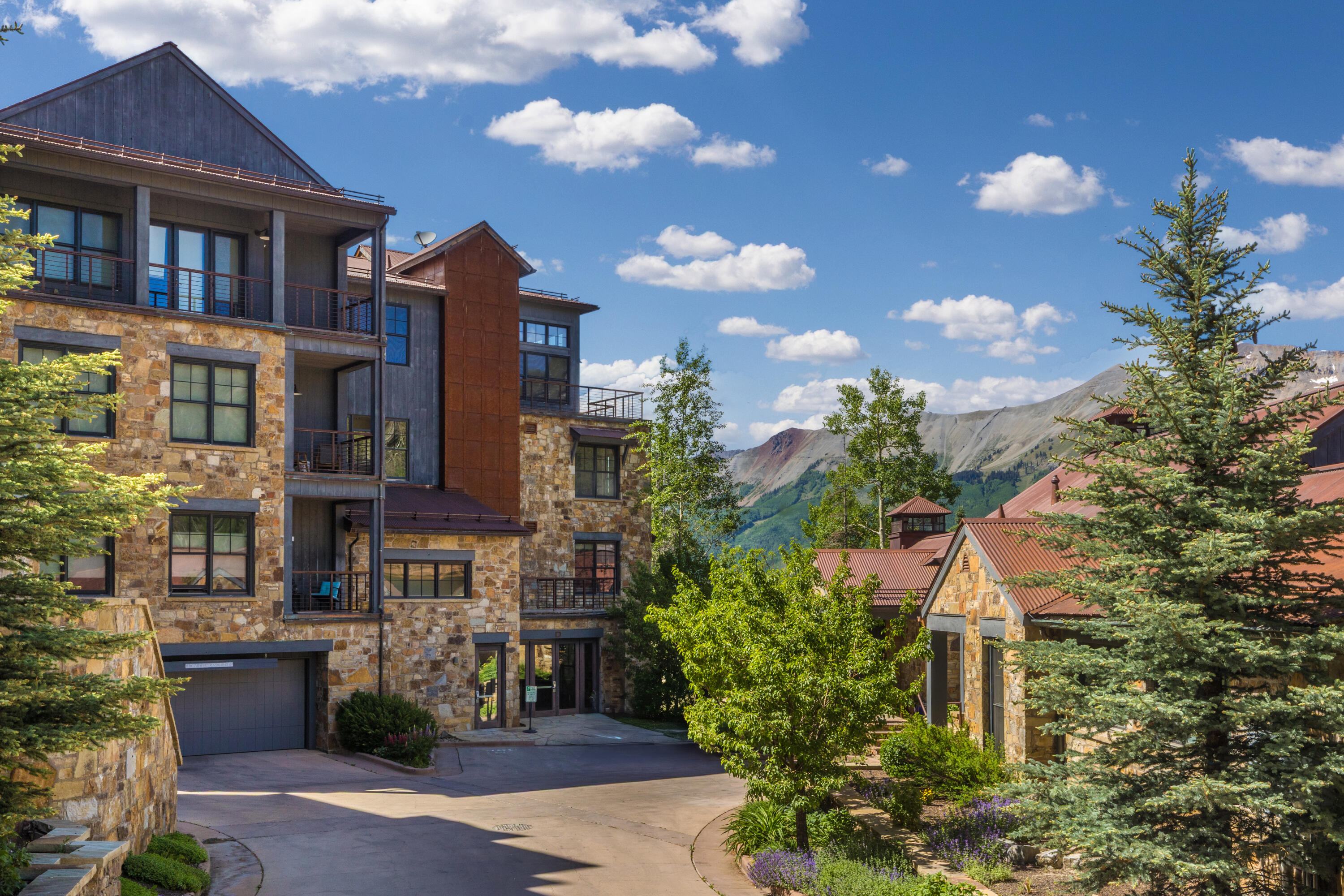 136 San Joaquin Road