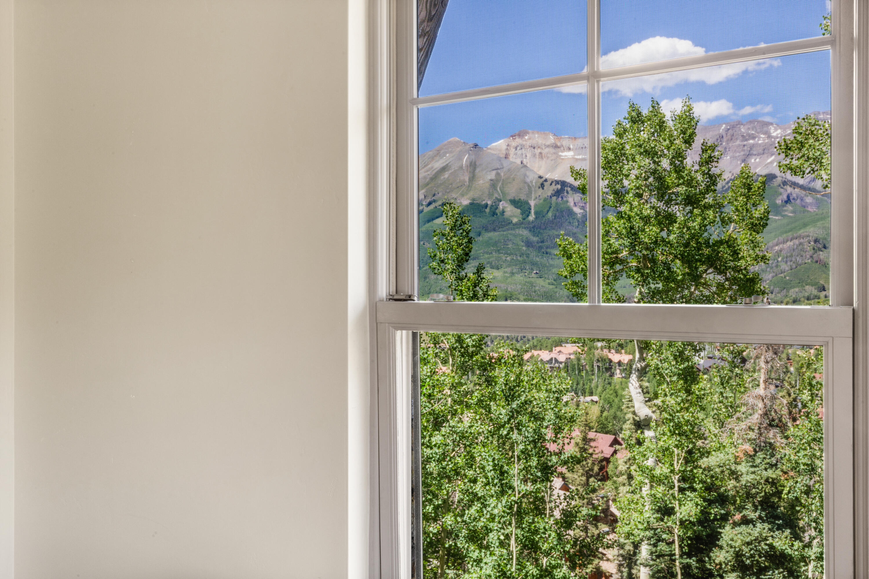 136 San Joaquin Road