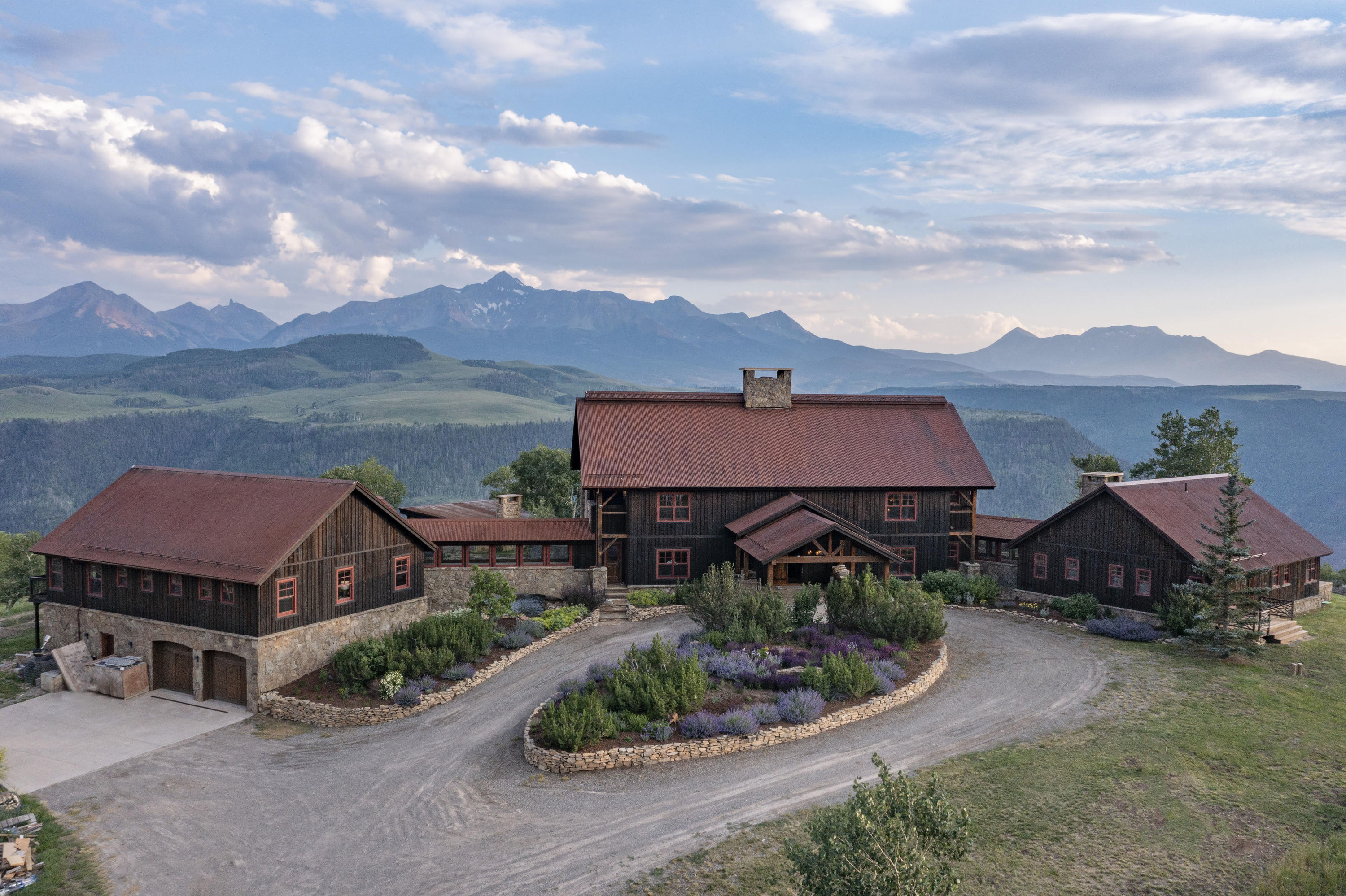 7039 Last Dollar Road