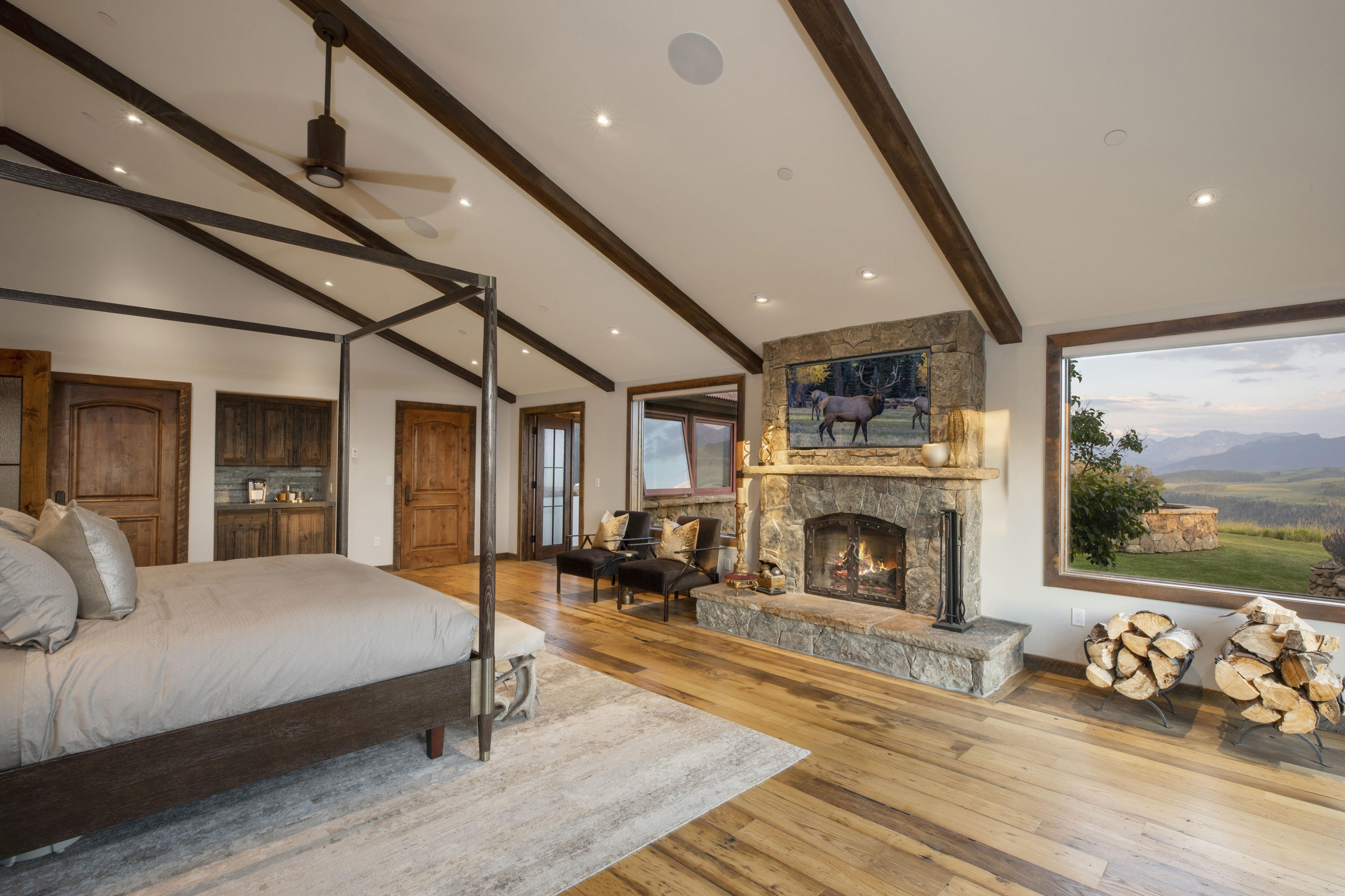 7039 Last Dollar Road