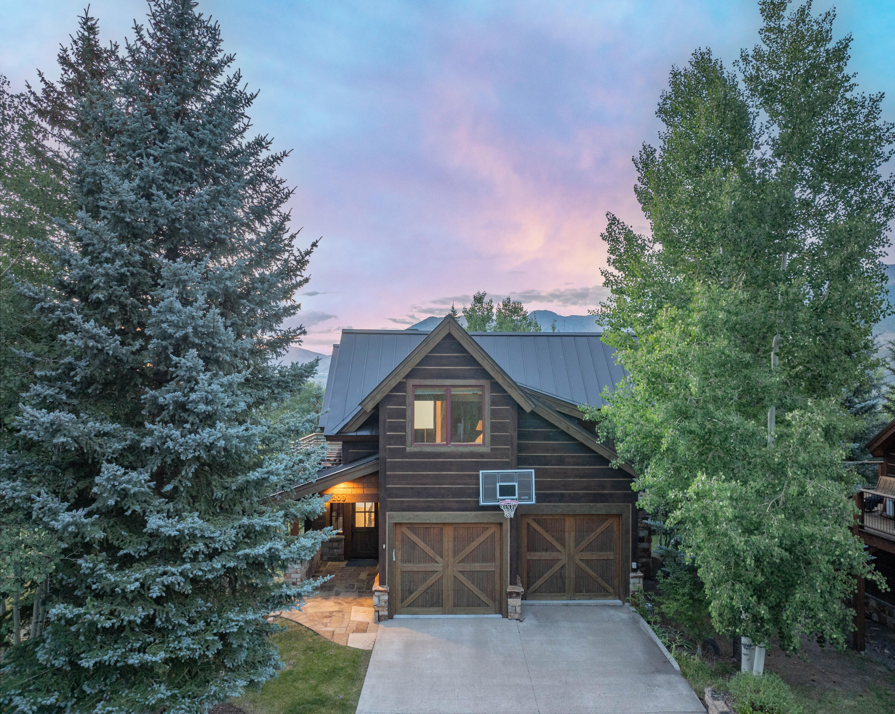 209 Knoll Estates Drive