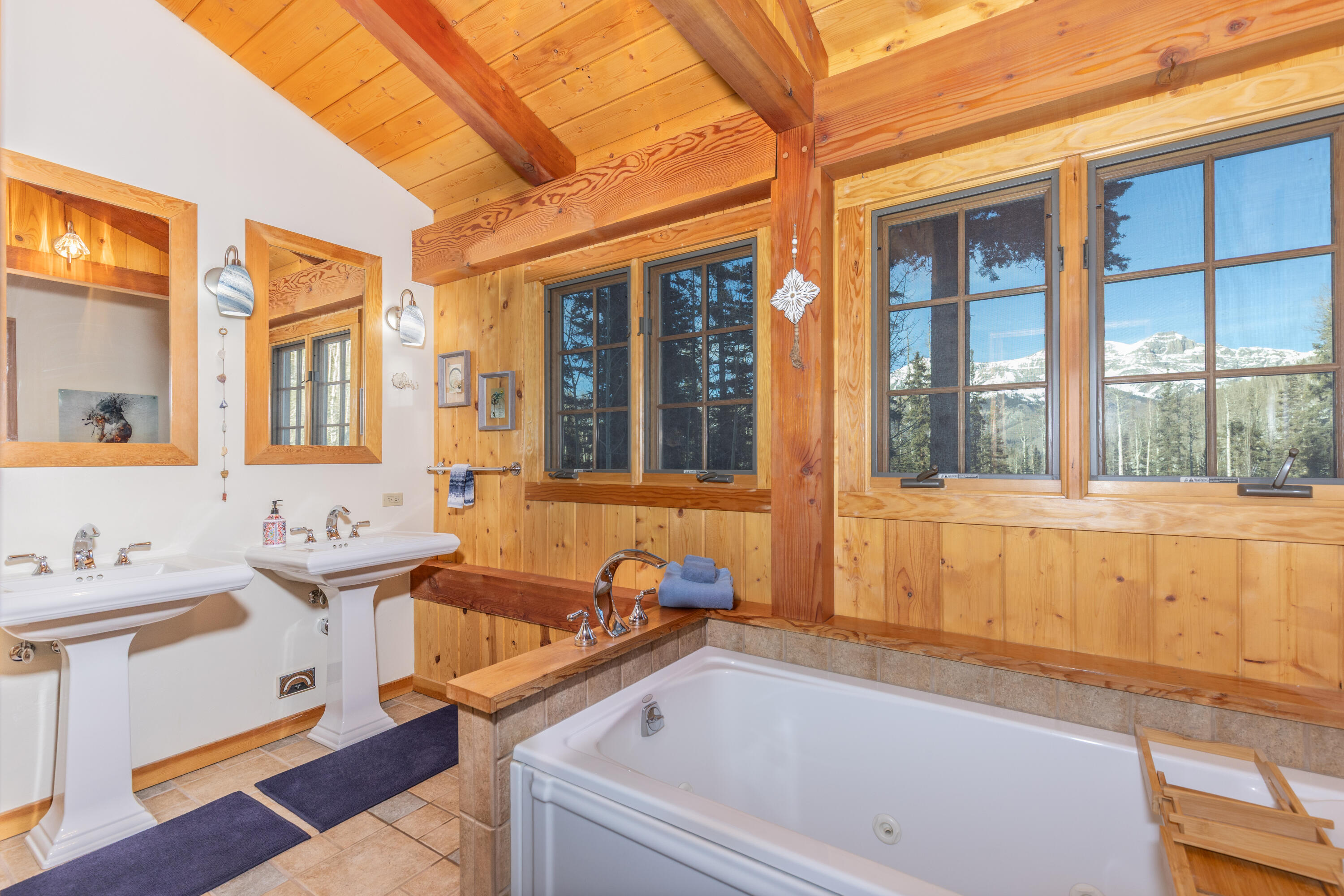 114 Cabins Lane