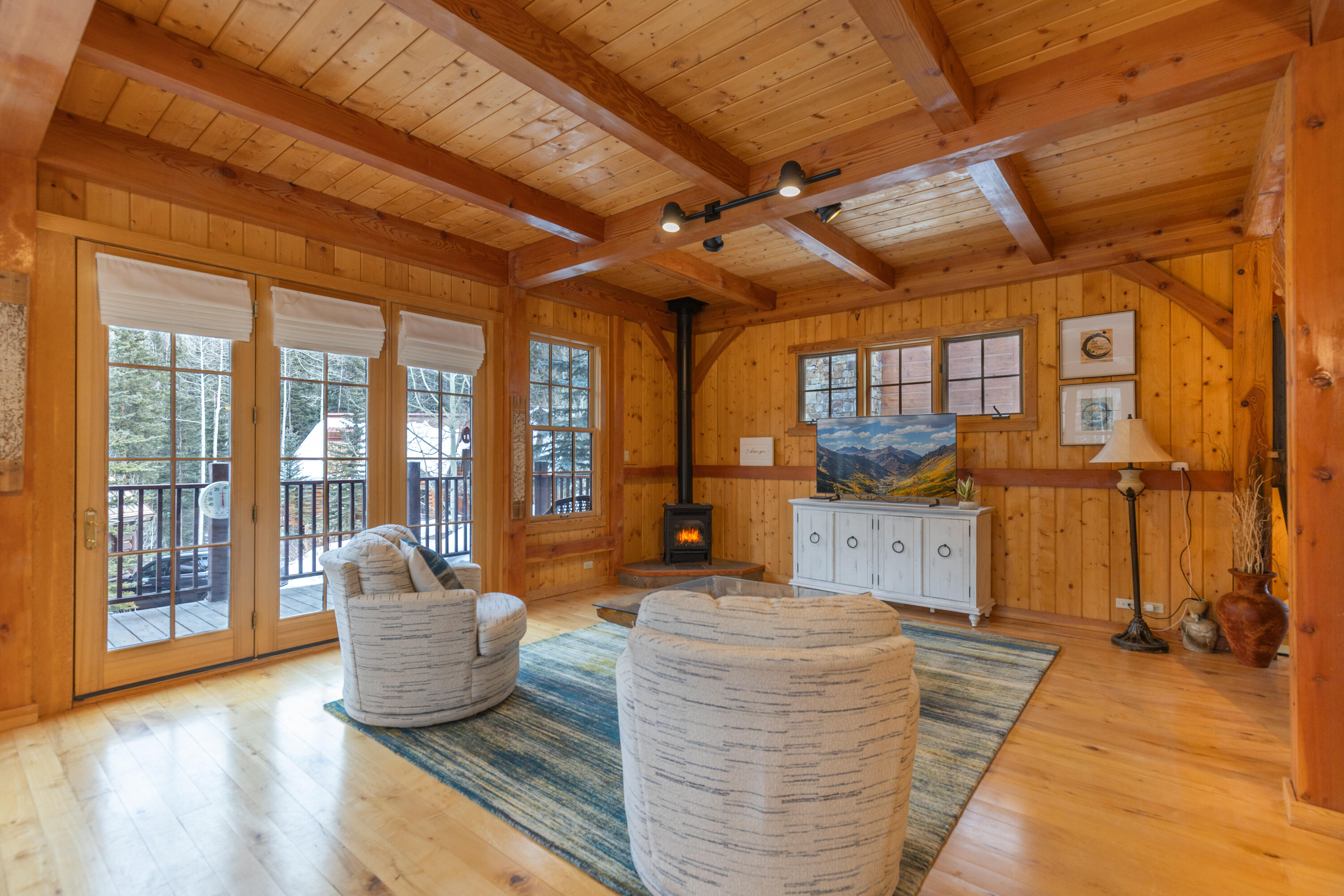 114 Cabins Lane