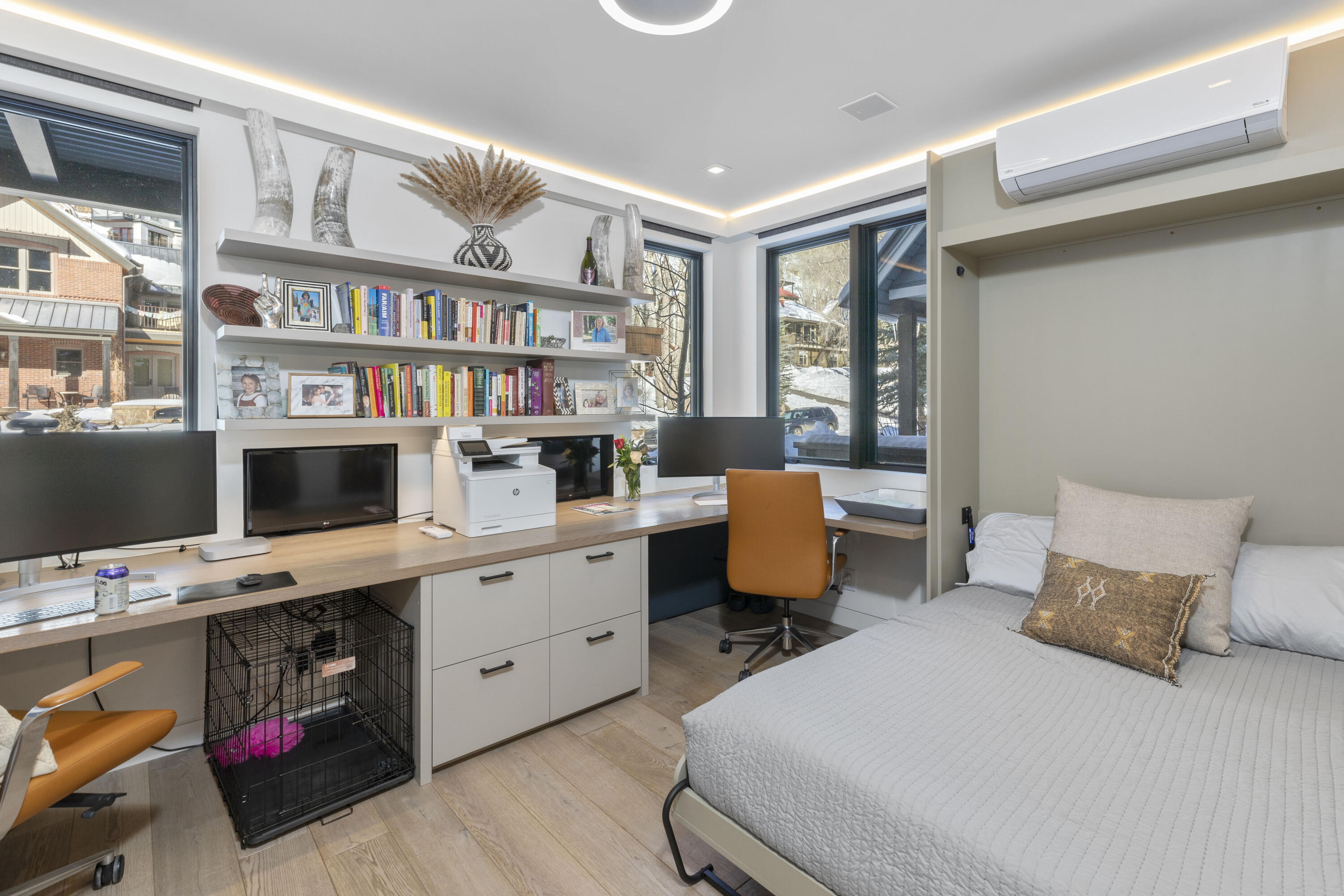 516 E Columbia Avenue