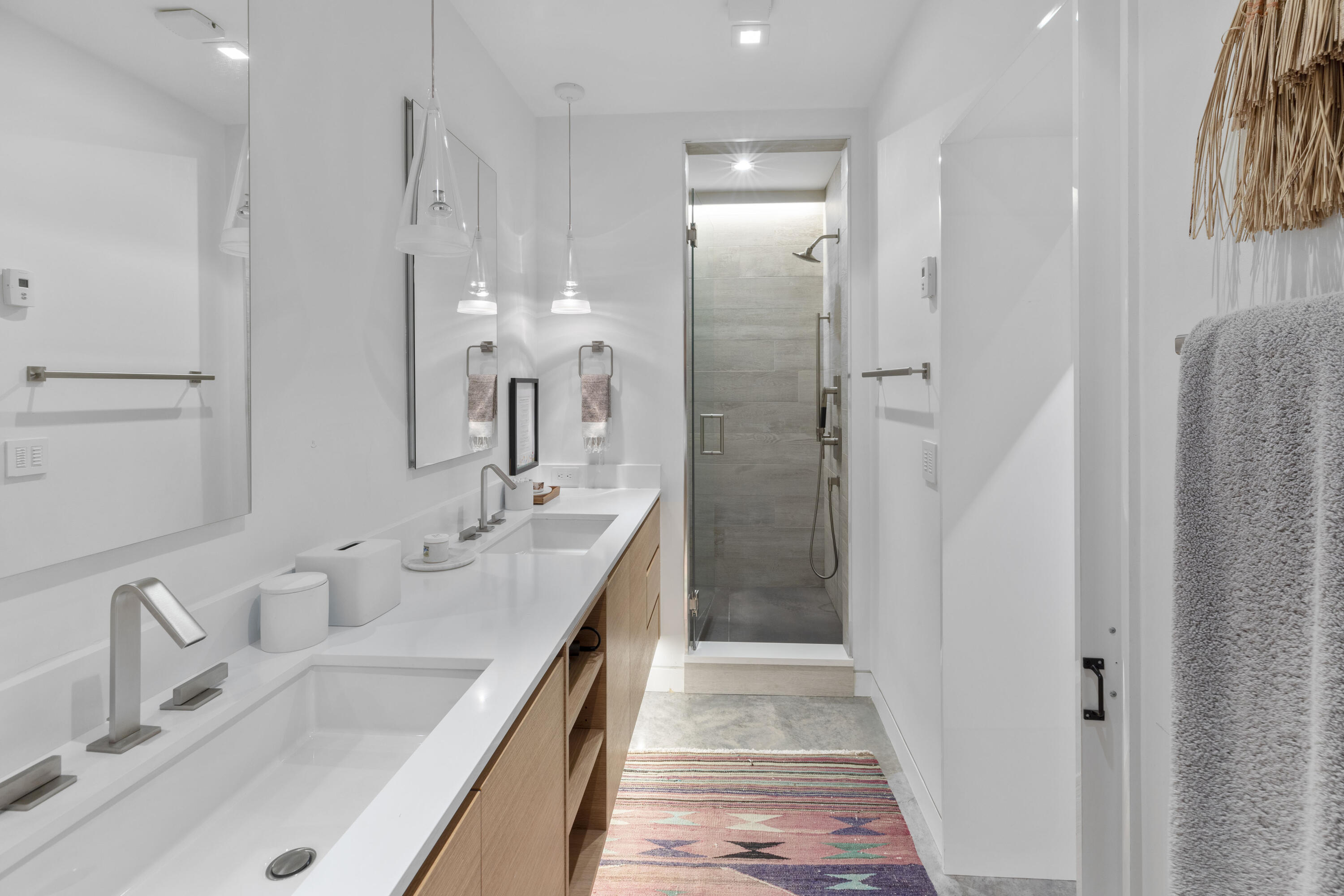 516 E Columbia Avenue