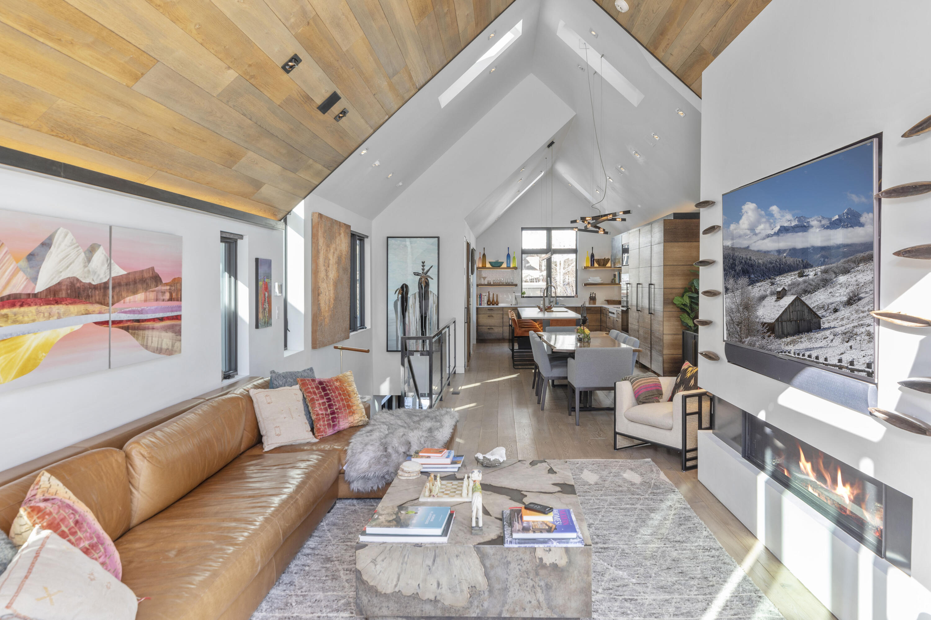 516 E Columbia Avenue