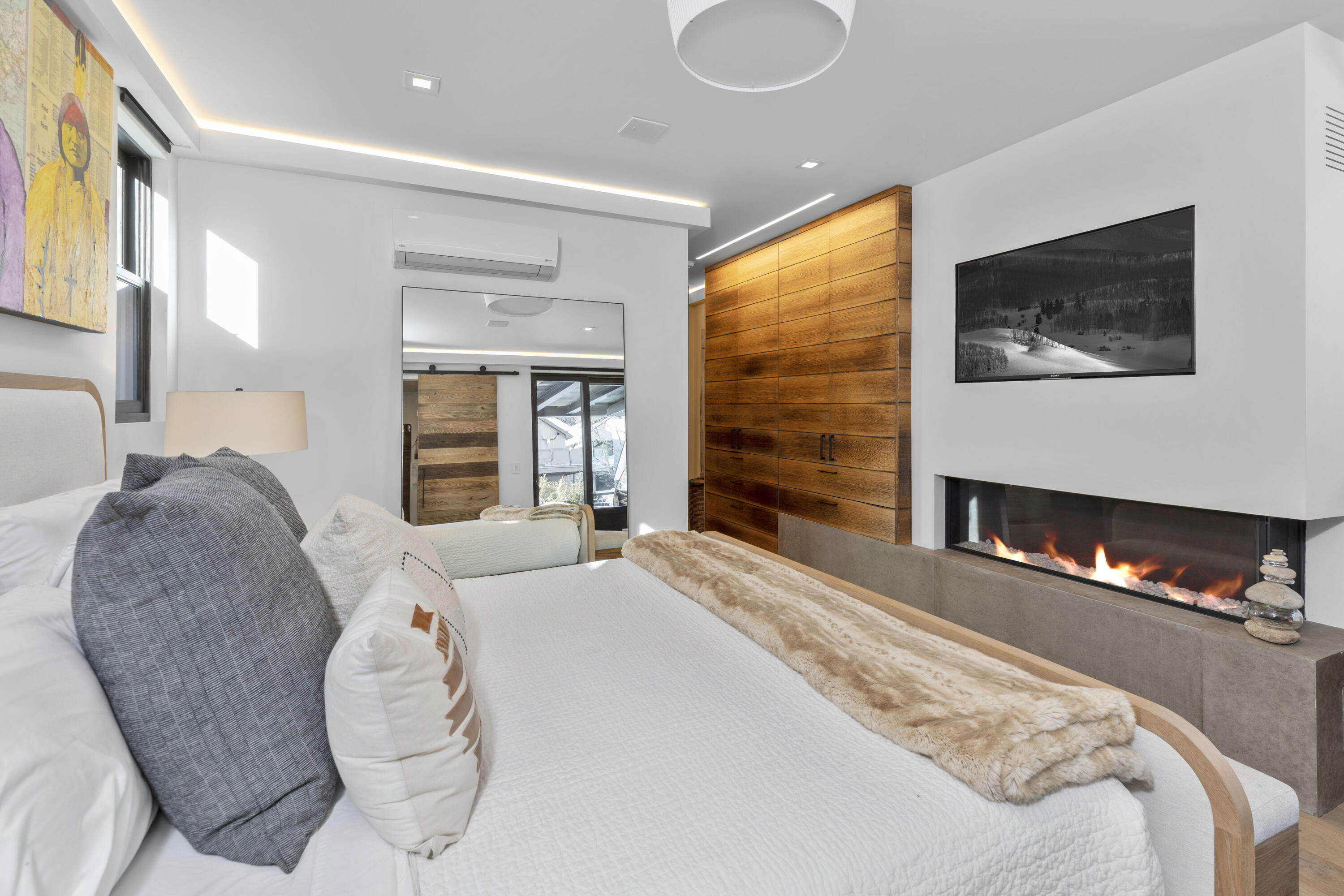 516 E Columbia Avenue