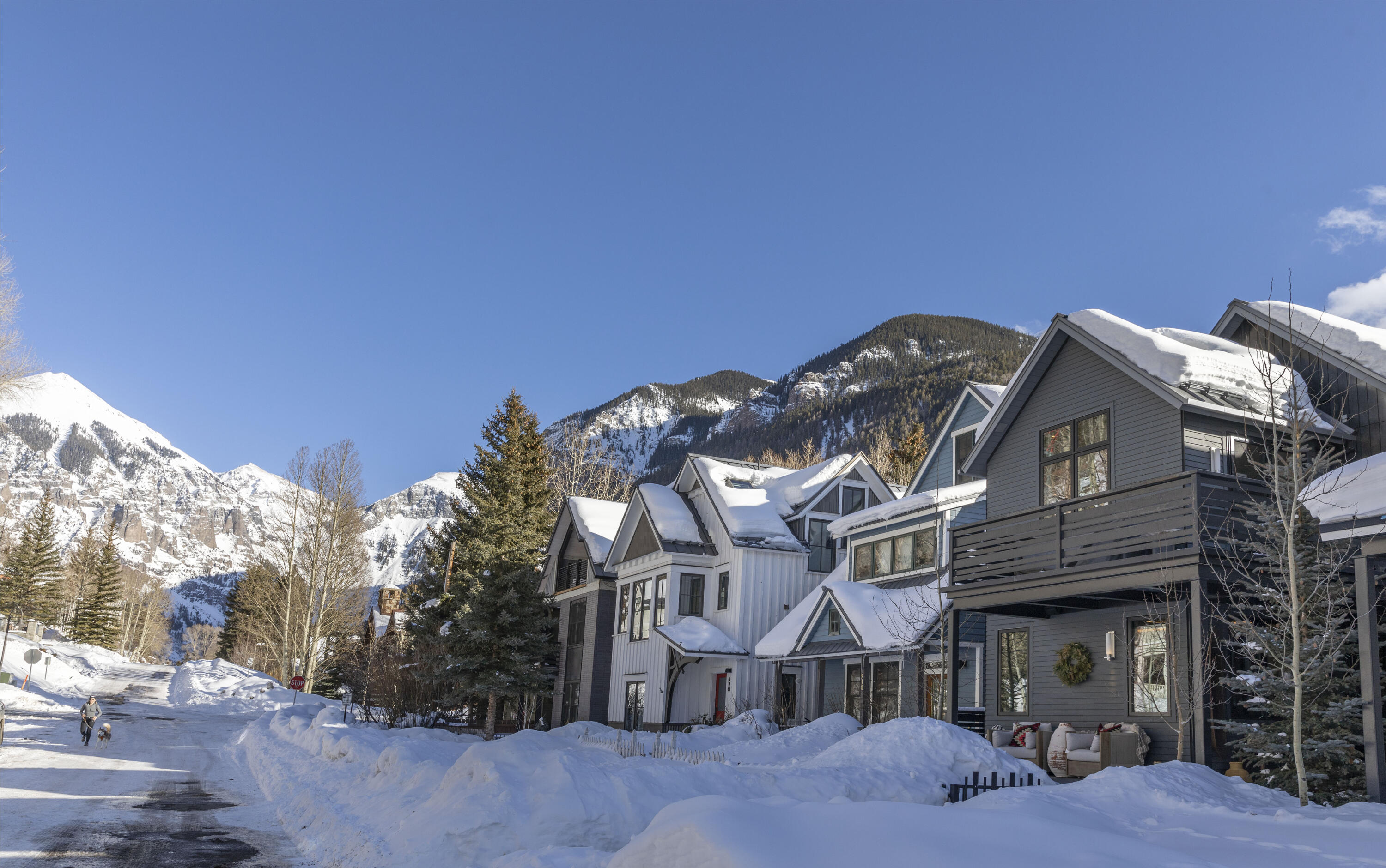 516 E Columbia Avenue